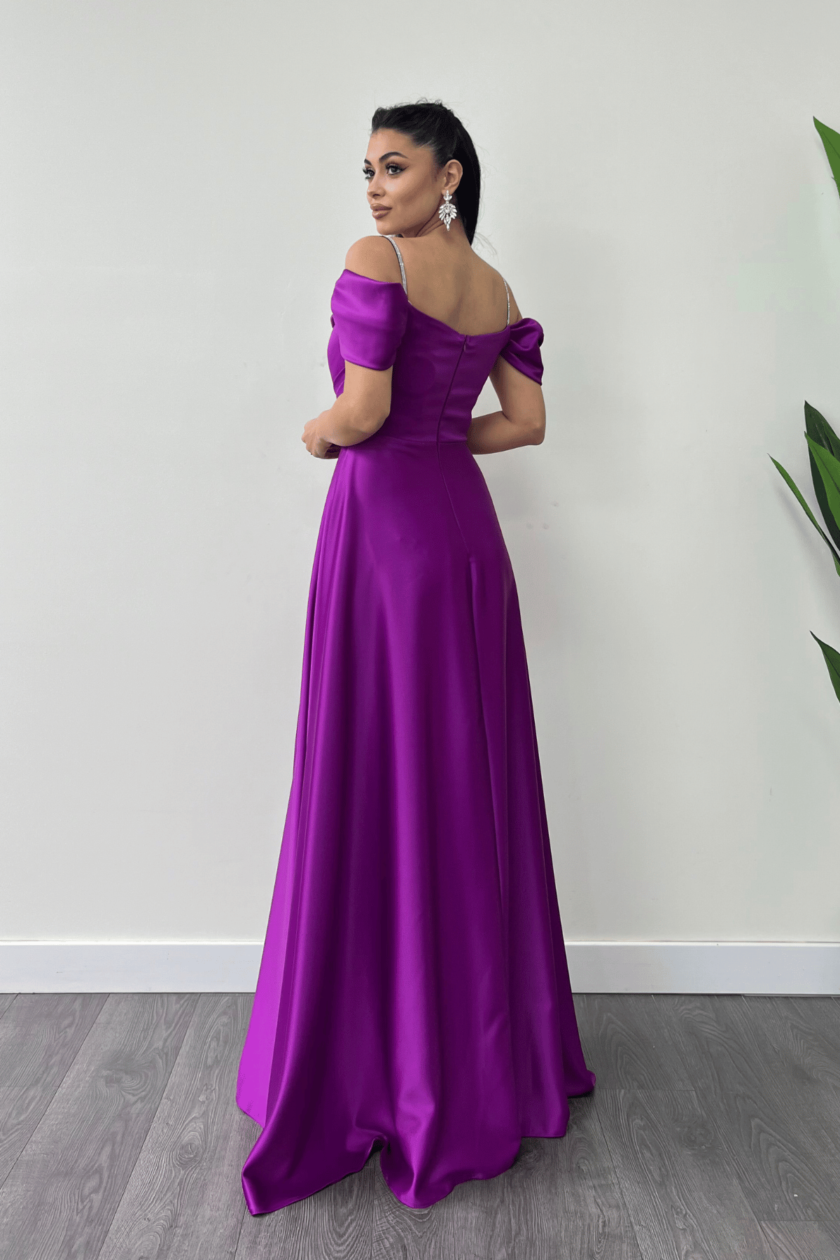 Saten Kumaş Büzgülü Askılı Abiye Elbise - MOR