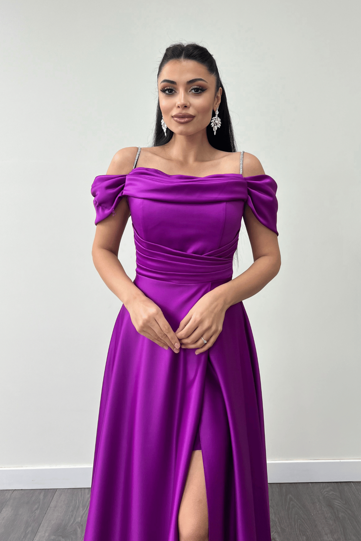 Saten Kumaş Büzgülü Askılı Abiye Elbise - MOR