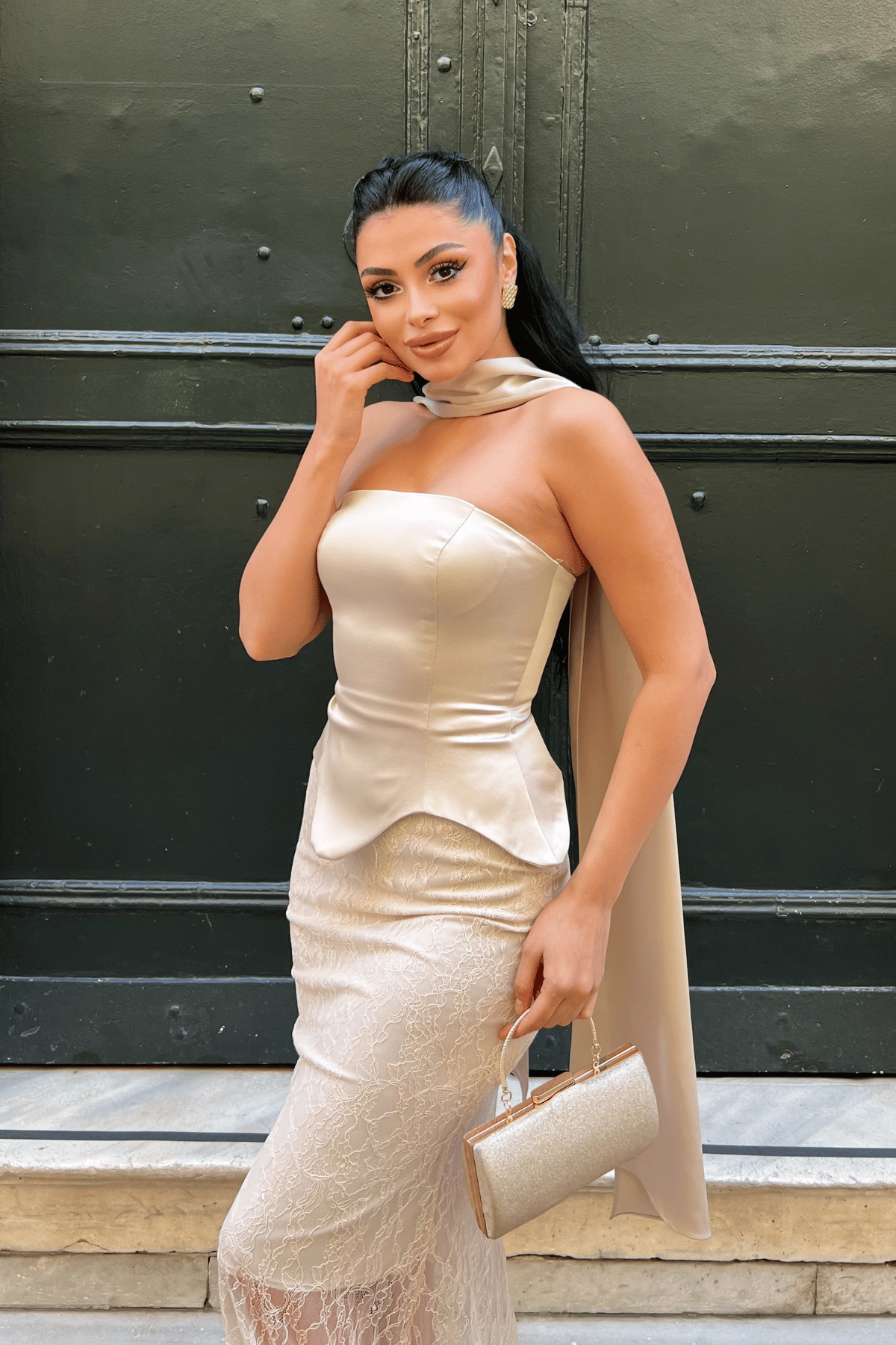 Saten Kumaş Dantel Detaylı Abiye Elbise - KREM