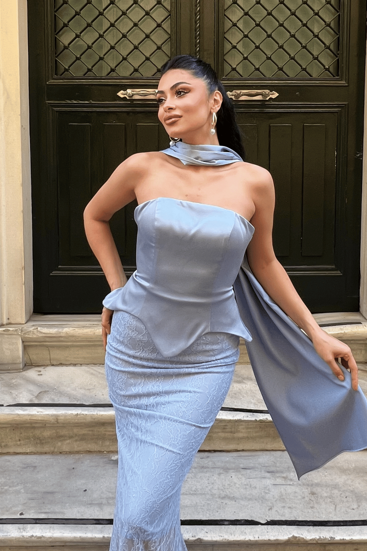 Saten Kumaş Dantel Detaylı Abiye Elbise - BEBE MAVİSİ