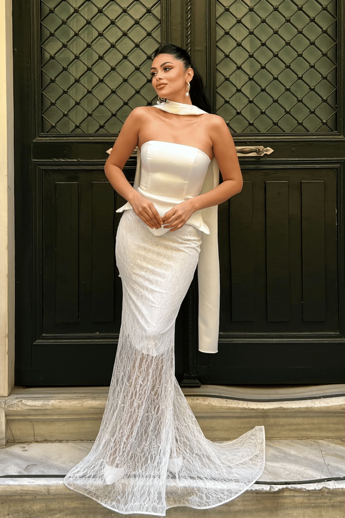 Saten Kumaş Dantel Detaylı Abiye Elbise - BEYAZ