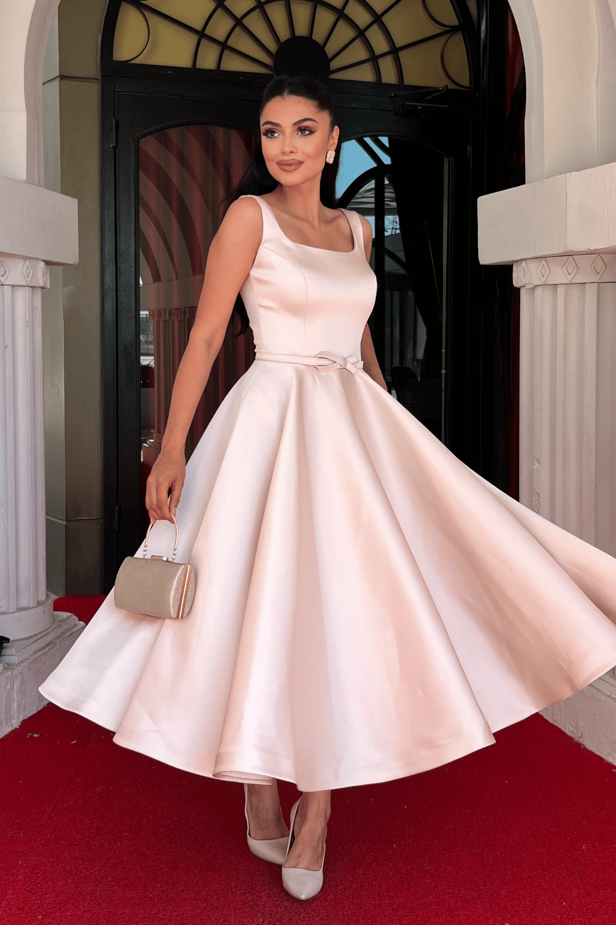 Saten Kumaş Kalın Askılı Midi Boy Elbise - KREM