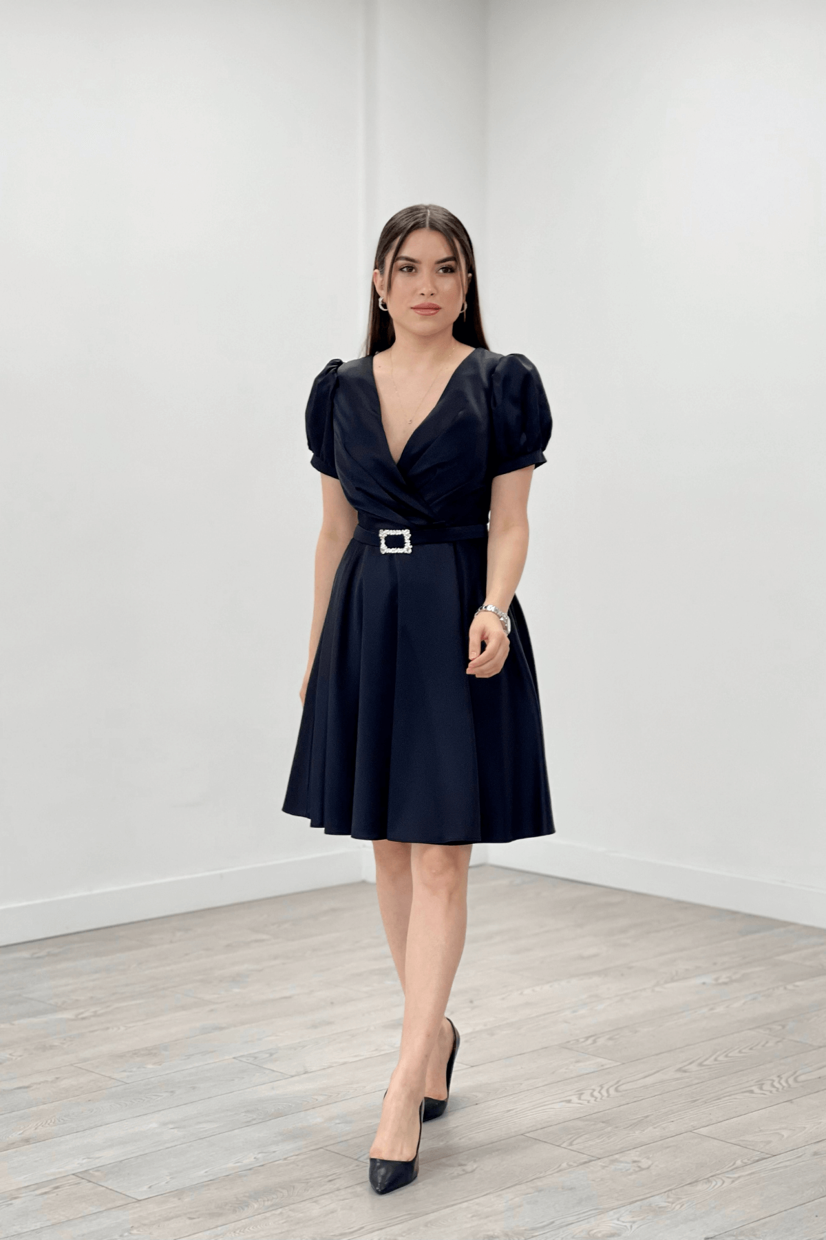 Saten Kumaş Kemer Detaylı Midi Abiye Elbise - SİYAH