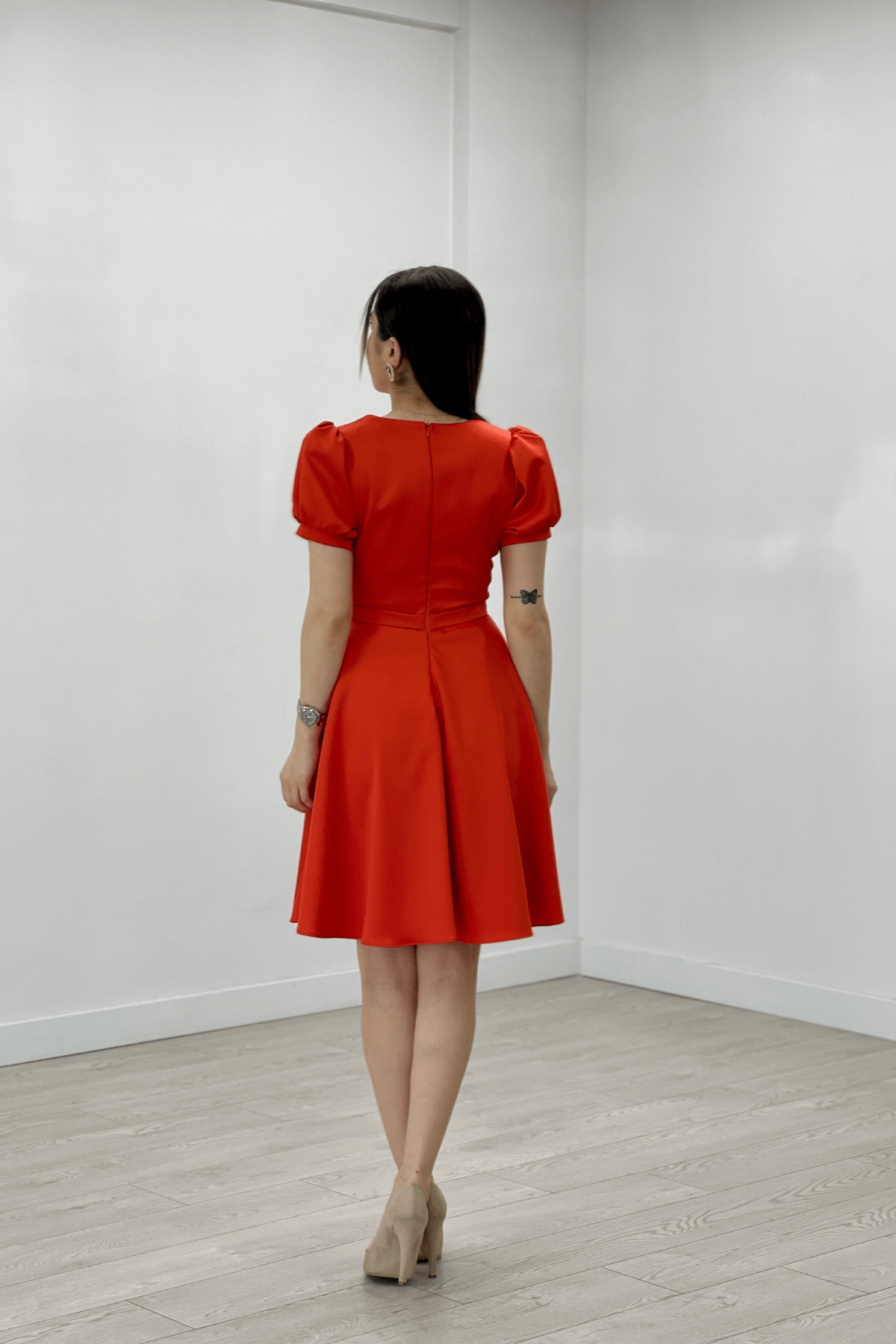 Saten Kumaş Kemer Detaylı Midi Abiye Elbise - TURUNCU