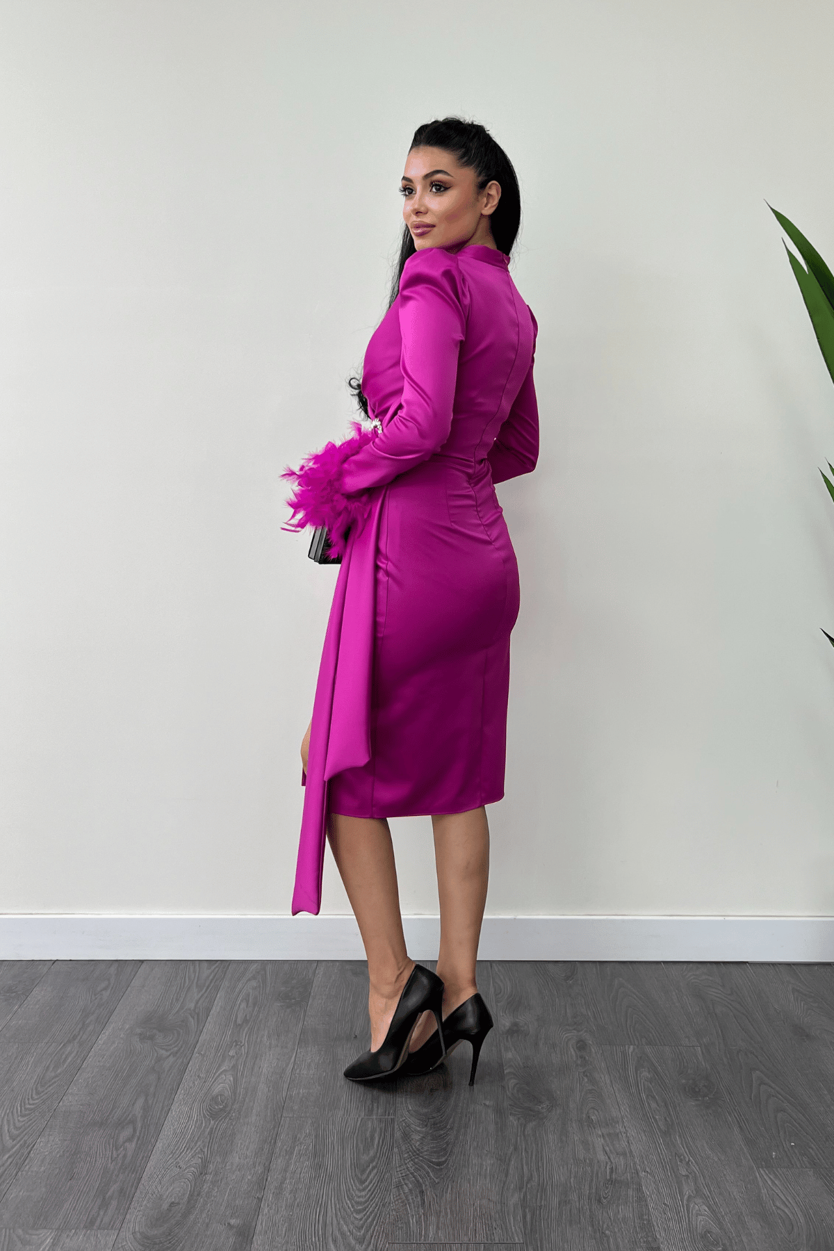 Saten Kumaş Otriş Detaylı Kalem Elbise - FUŞYA