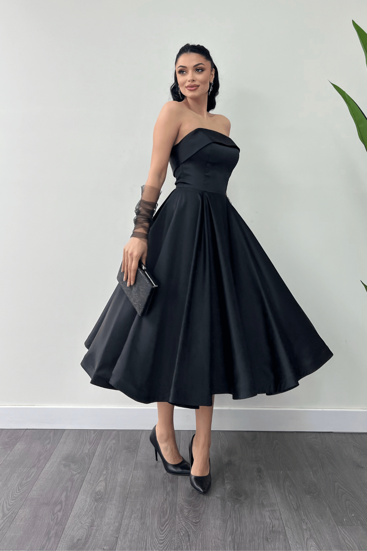 Saten Kumaş Sırt İp Detaylı Midi Elbise - SİYAH