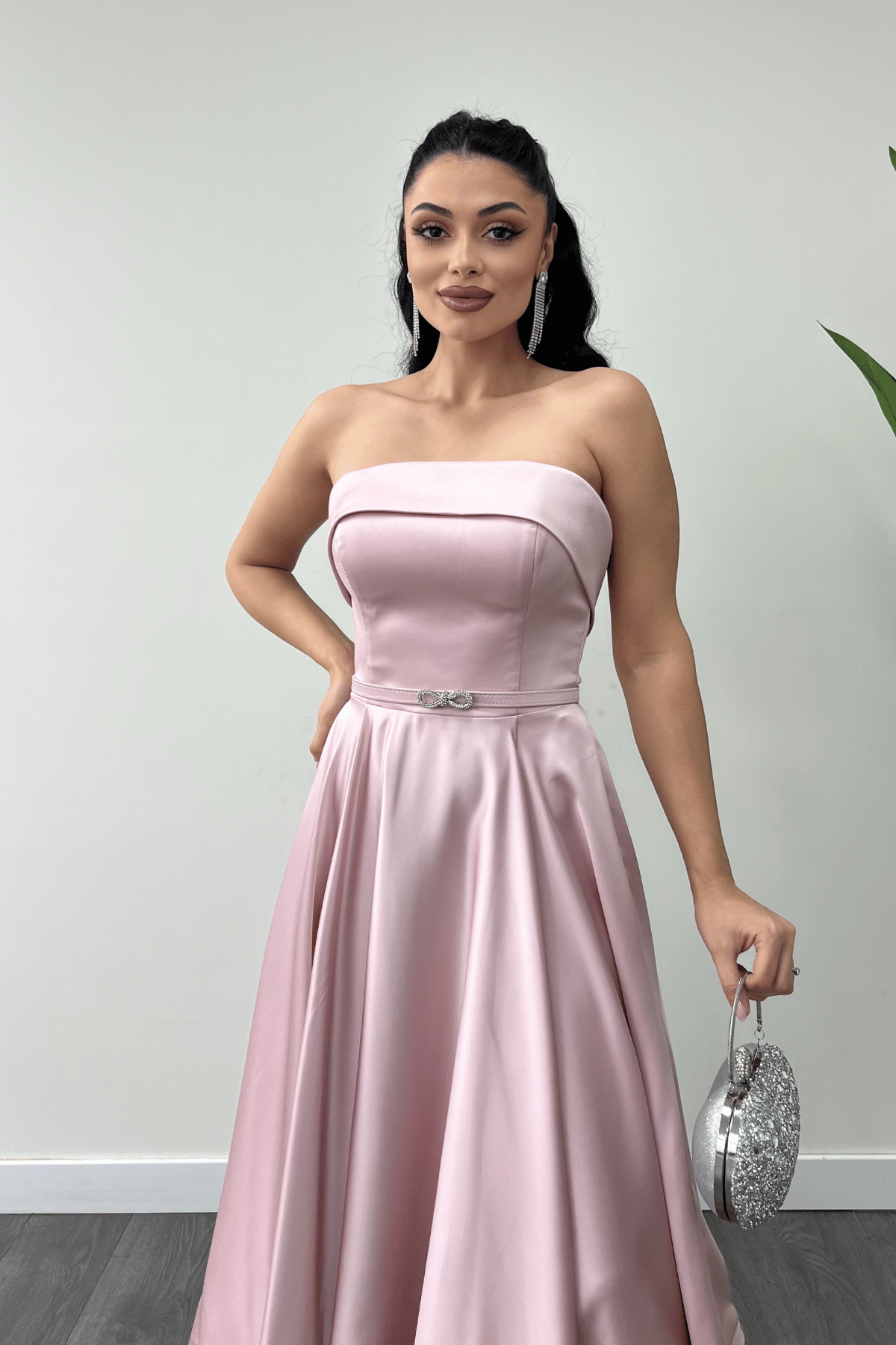 Saten Kumaş Sırt İp Detaylı Midi Elbise - PUDRA