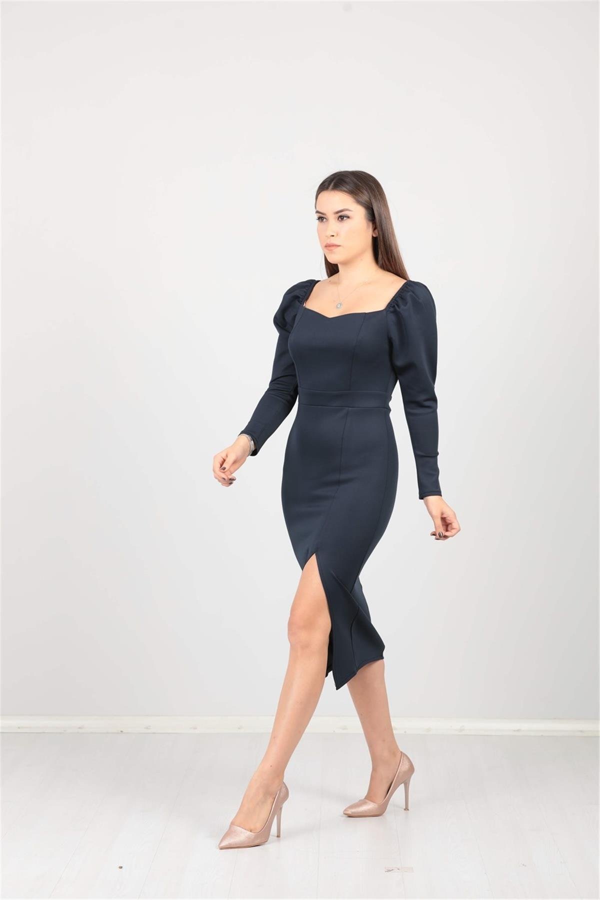 فستان سكوبا مزين بشق من القماش