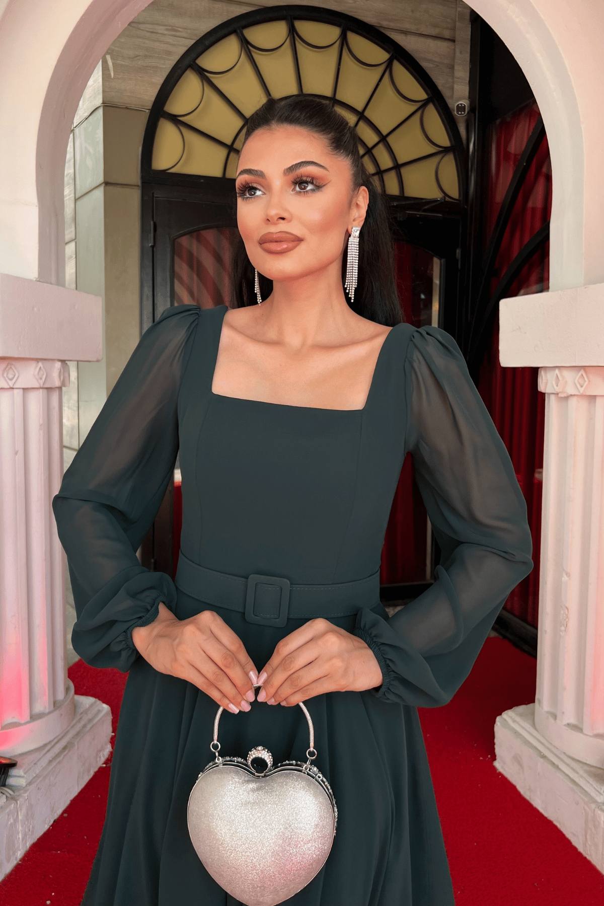 Şifon Krep Kumaş Kare Yaka Midi Elbise - HAKİ YEŞİLİ