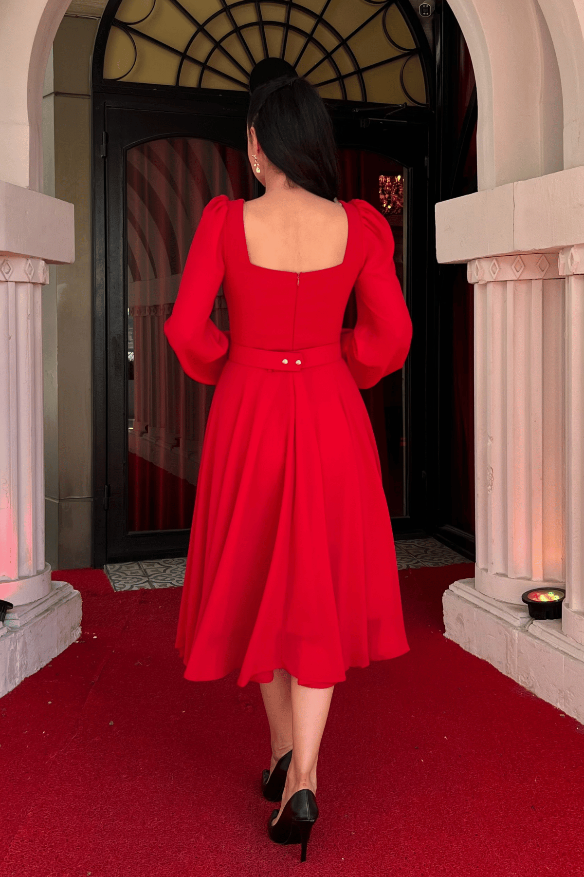 Şifon Krep Kumaş Kare Yaka Midi Elbise - KIRMIZI