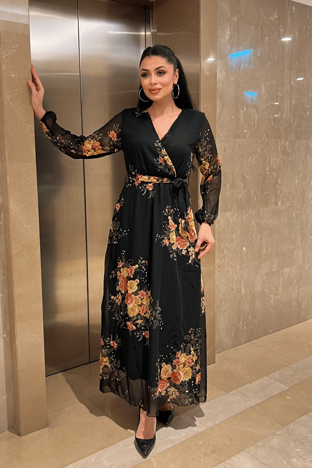 Şifon Kumaş Beli Lastikli Elbise - SİYAH