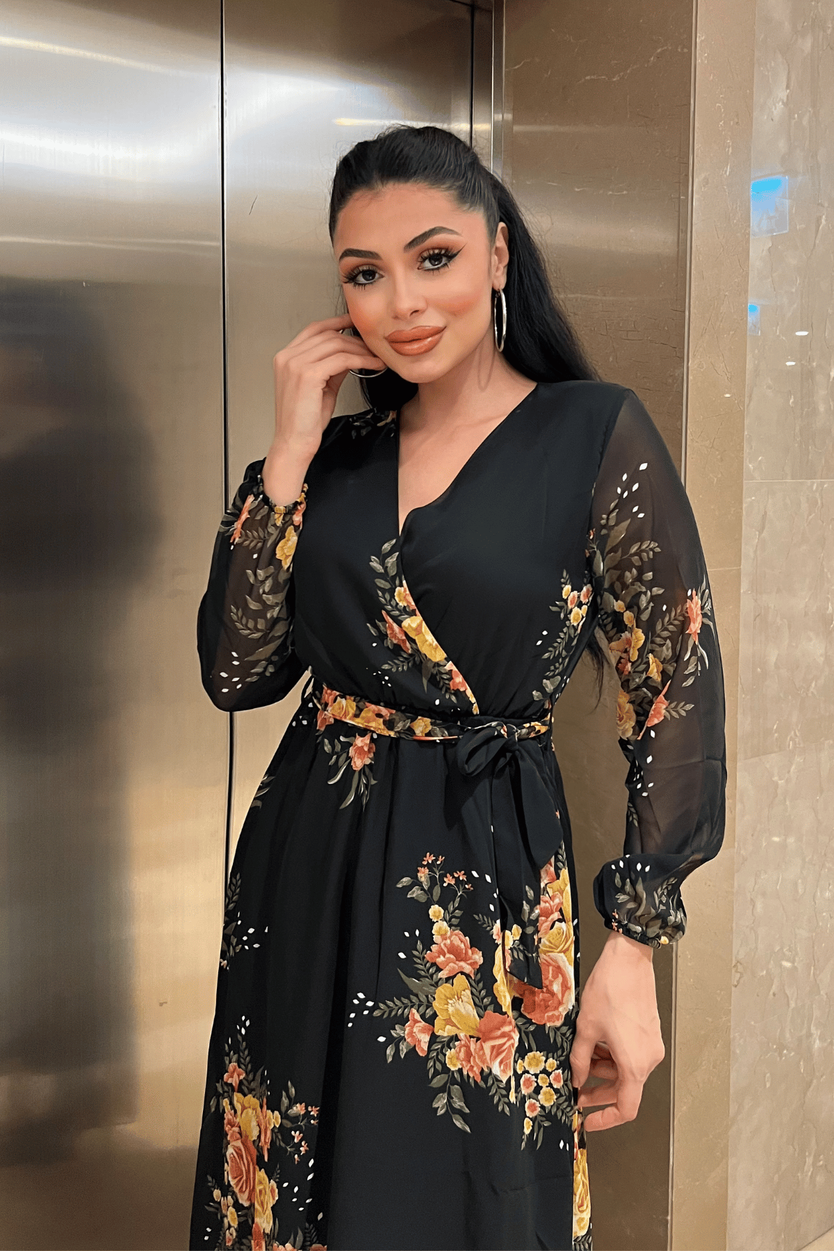 Şifon Kumaş Beli Lastikli Elbise - SİYAH