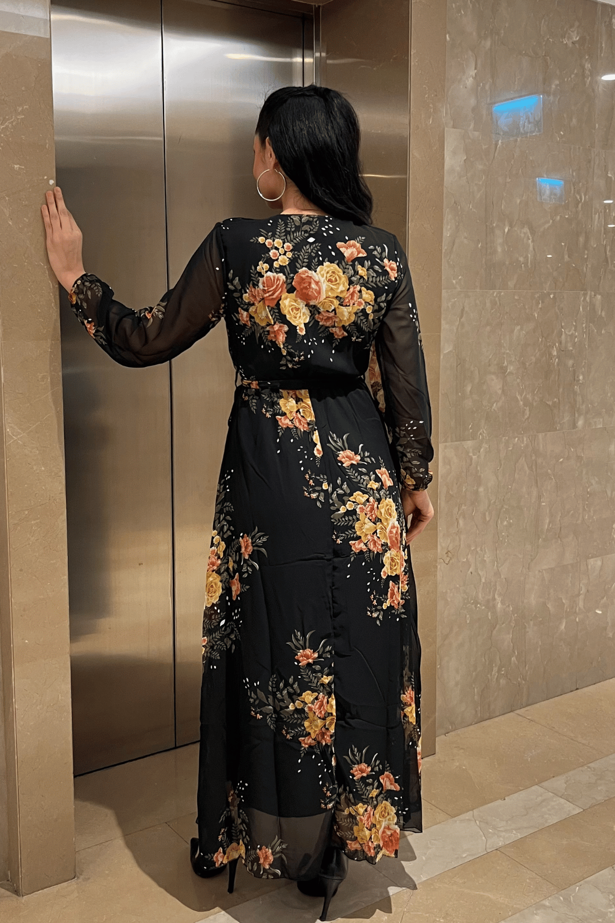 Şifon Kumaş Beli Lastikli Elbise - SİYAH