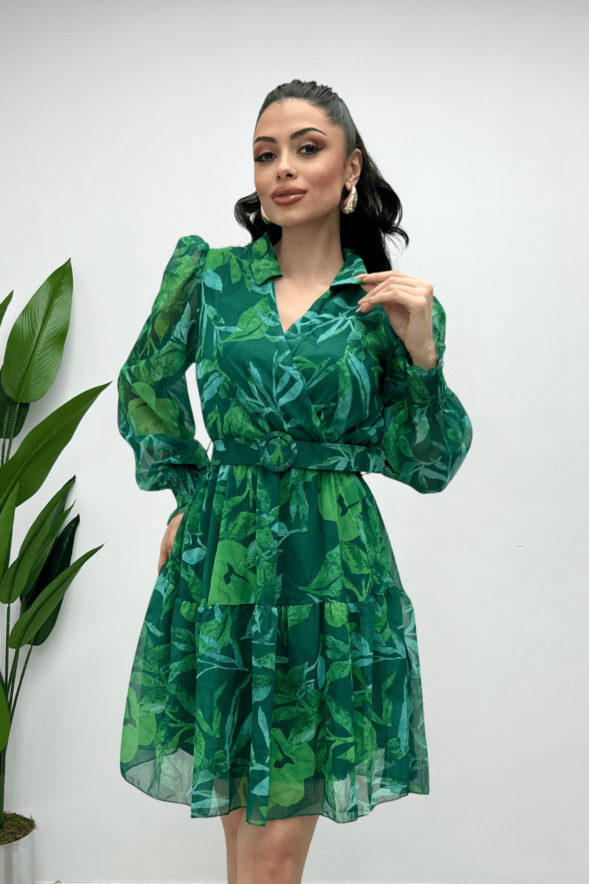 Şifon Kumaş Beli Lastikli Mini Elbise - YEŞİL