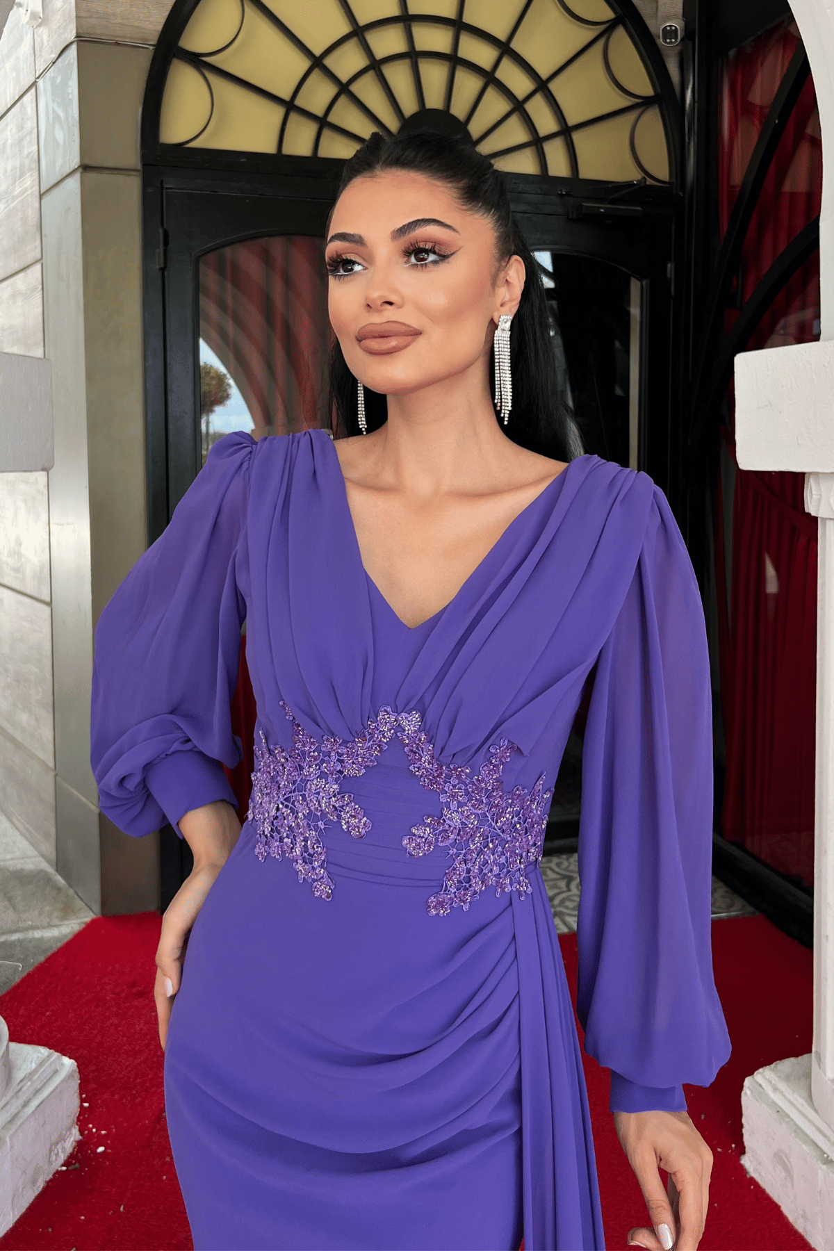 Şifon Kumaş Boncuk İşlemeli Şal Detaylı Abiye Elbise - MOR