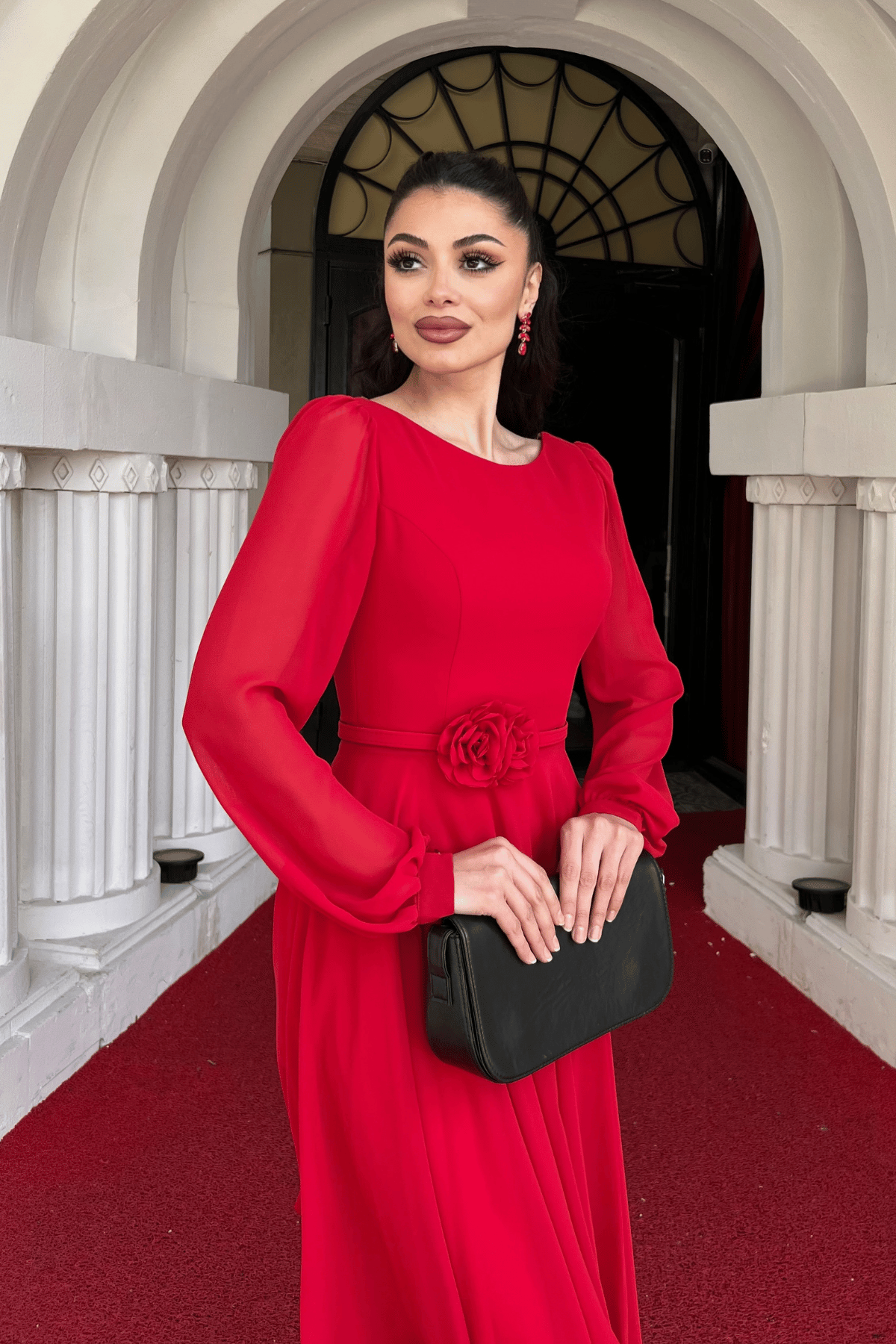 Sifon Kumaş Çiçek Detaylı Midi Elbise - KIRMIZI