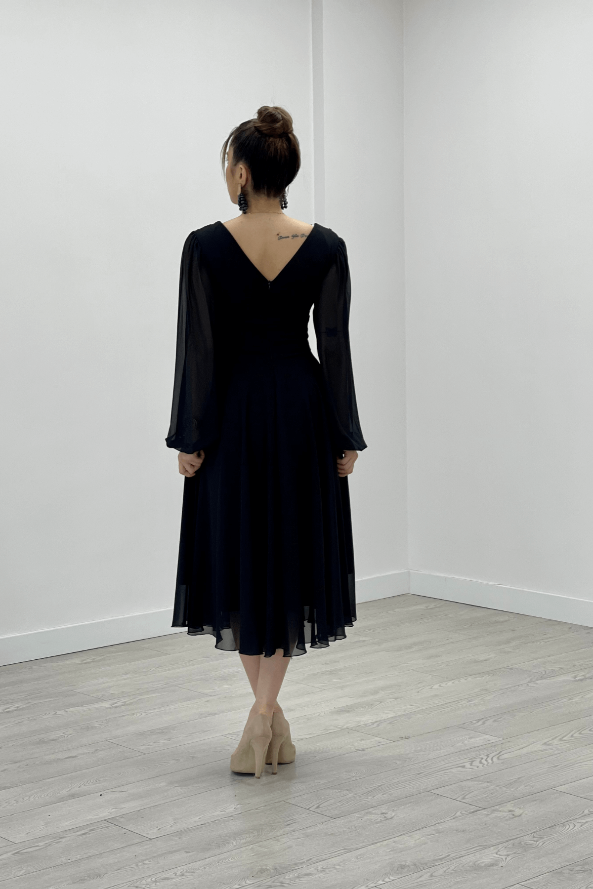 Şifon Kumaş Midi Boy Elbise - SİYAH