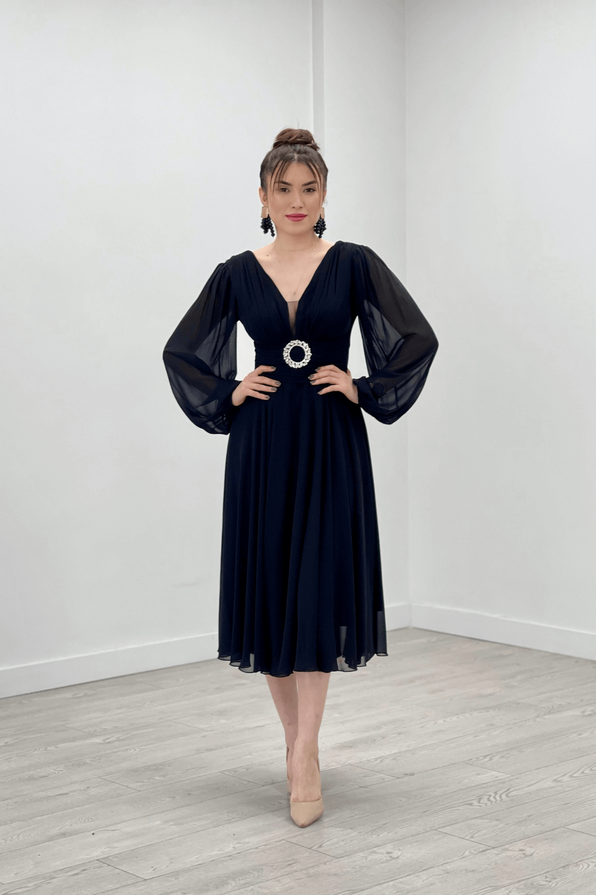 Şifon Kumaş Midi Boy Elbise - SİYAH