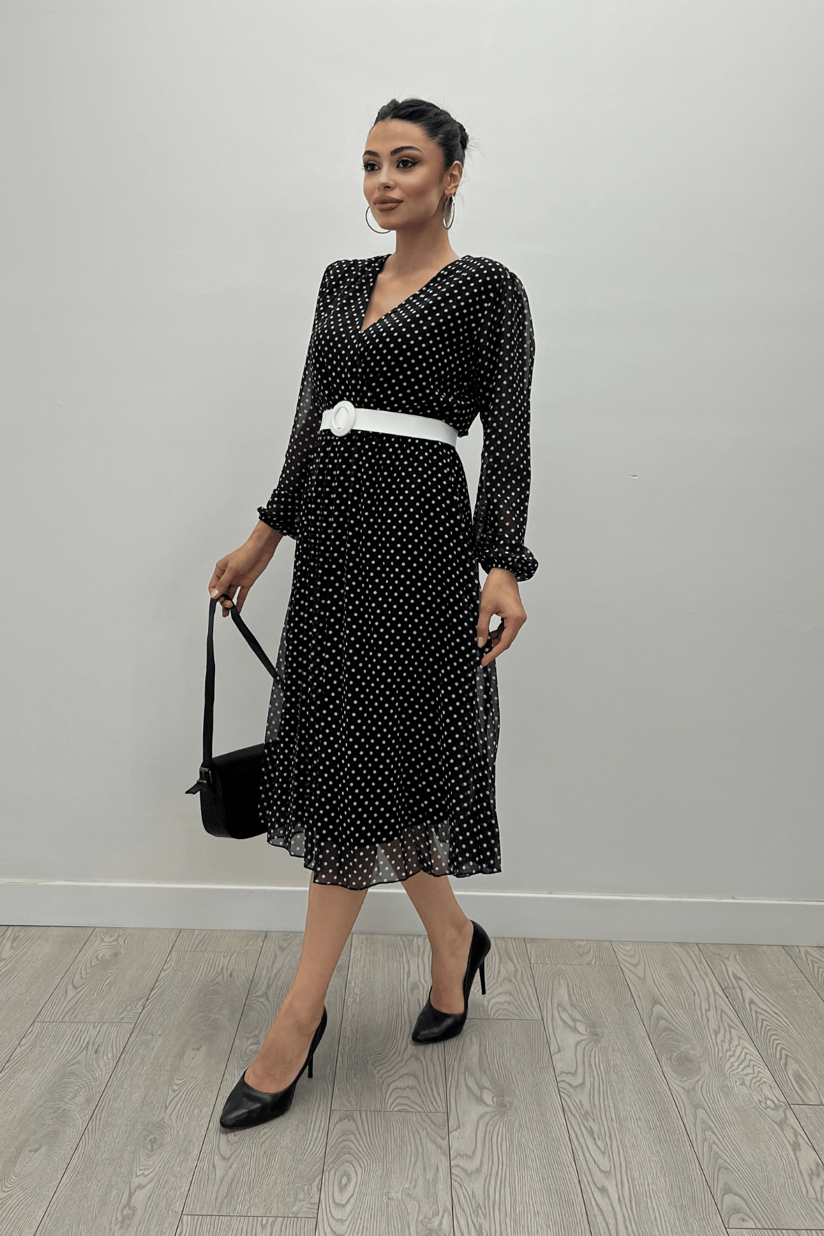 Sifon Kumaş Puantiye Desenli Midi  - SİYAH