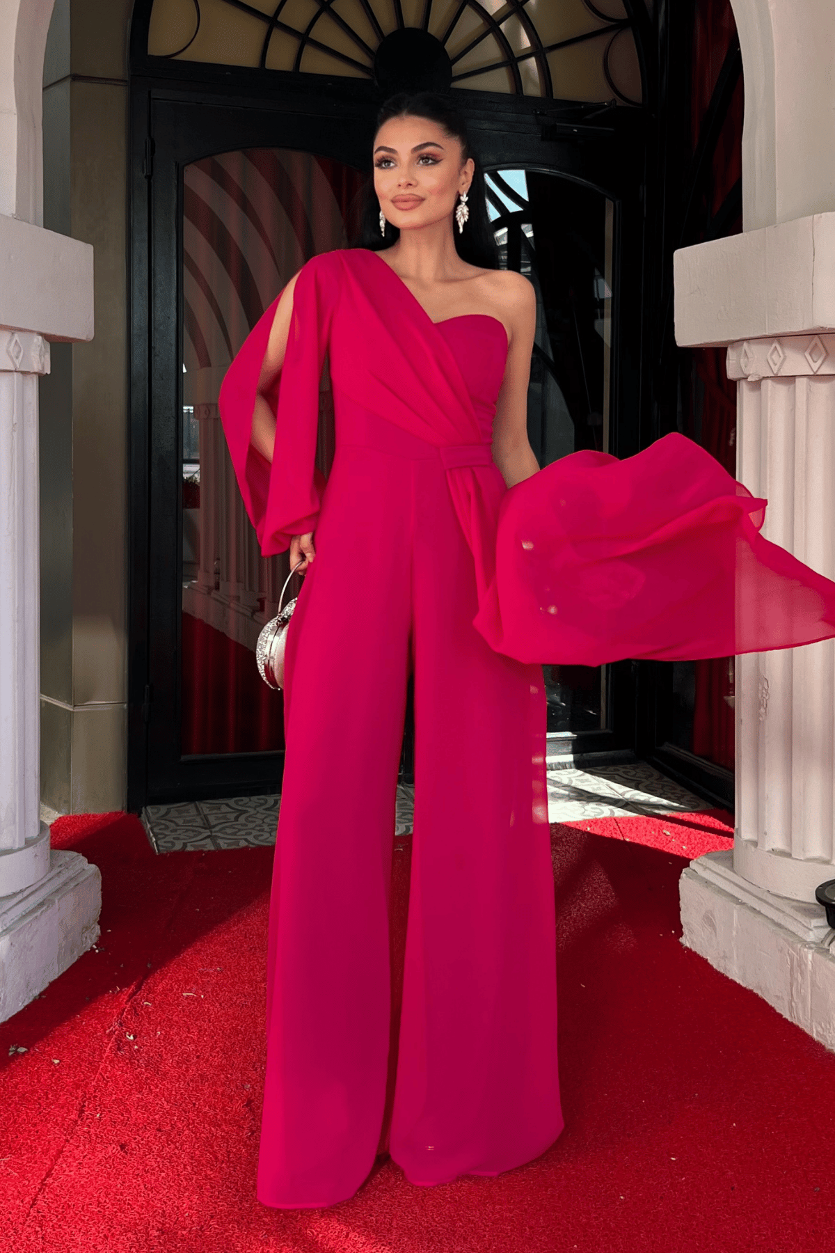 Şifon Kumaş Tek Kol Detaylı Tulum - FUŞYA