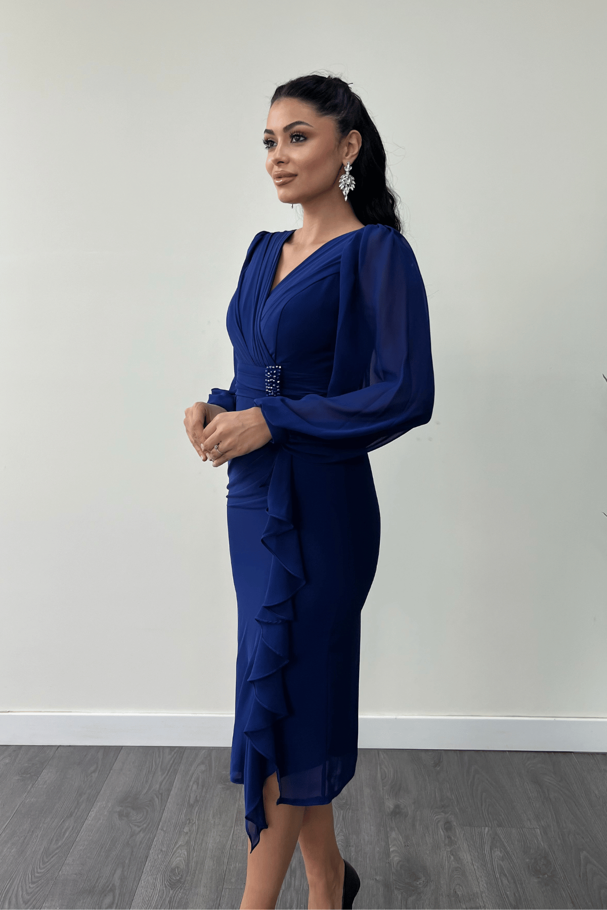 Şifon Kumaş Volan Detaylı Kalem Elbise - SAKS MAVİ