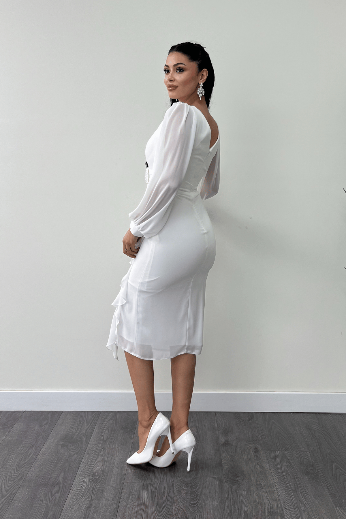 Şifon Kumaş Volan Detaylı Kalem Elbise - BEYAZ
