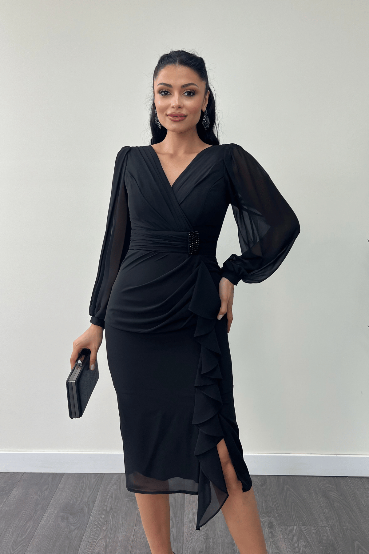 Şifon Kumaş Volan Detaylı Kalem Elbise - SİYAH