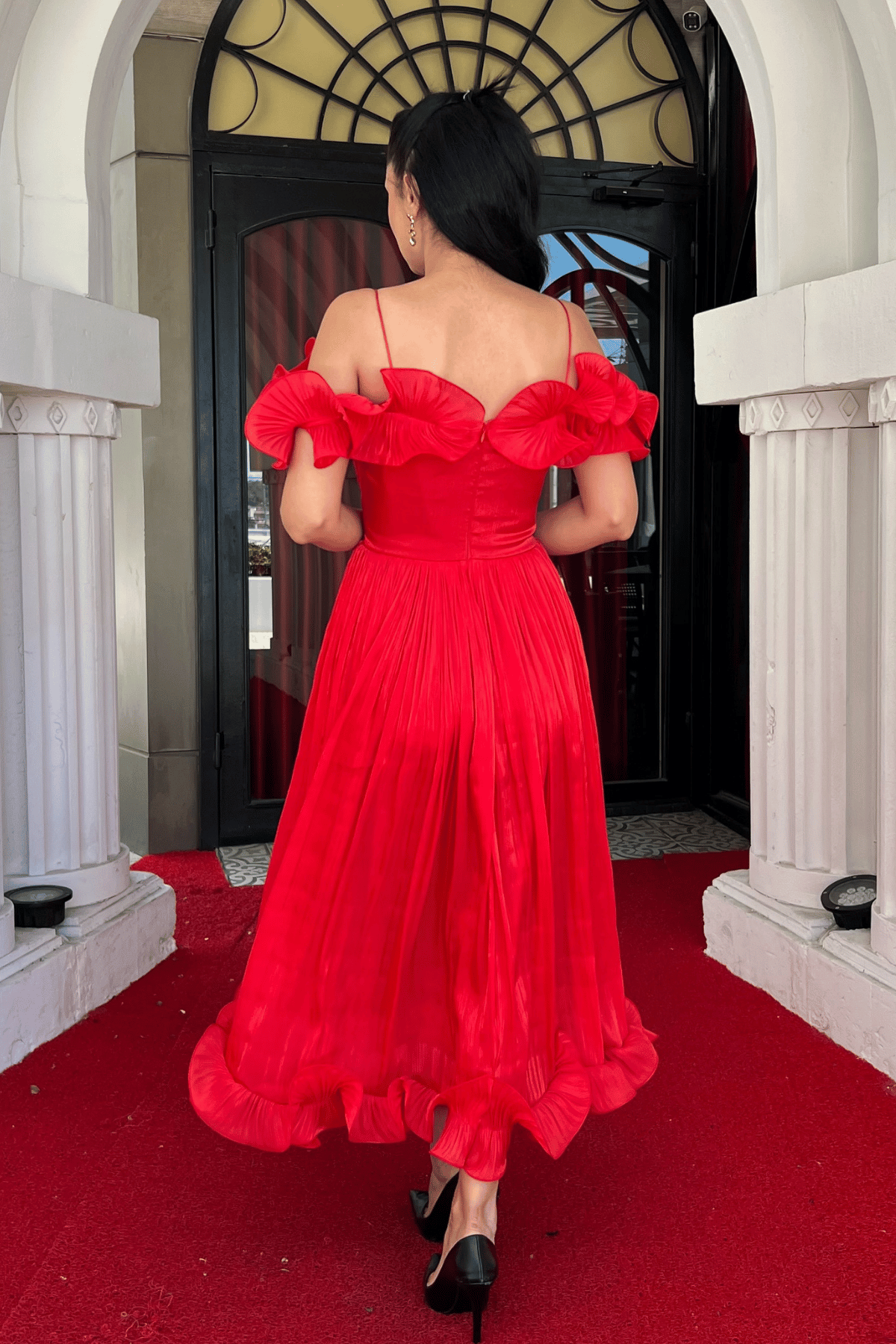 Şifon Kumaş Volan Detaylı Midi Elbise - KIRMIZI