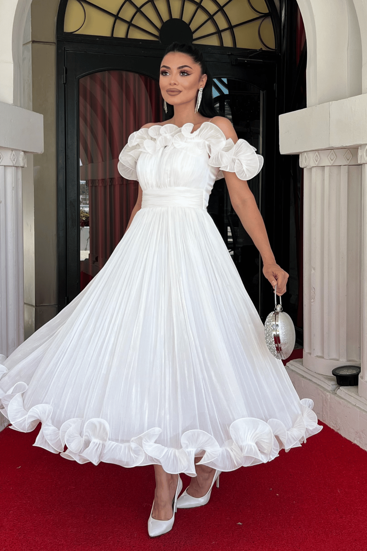 Şifon Kumaş Volan Detaylı Midi Elbise - BEYAZ