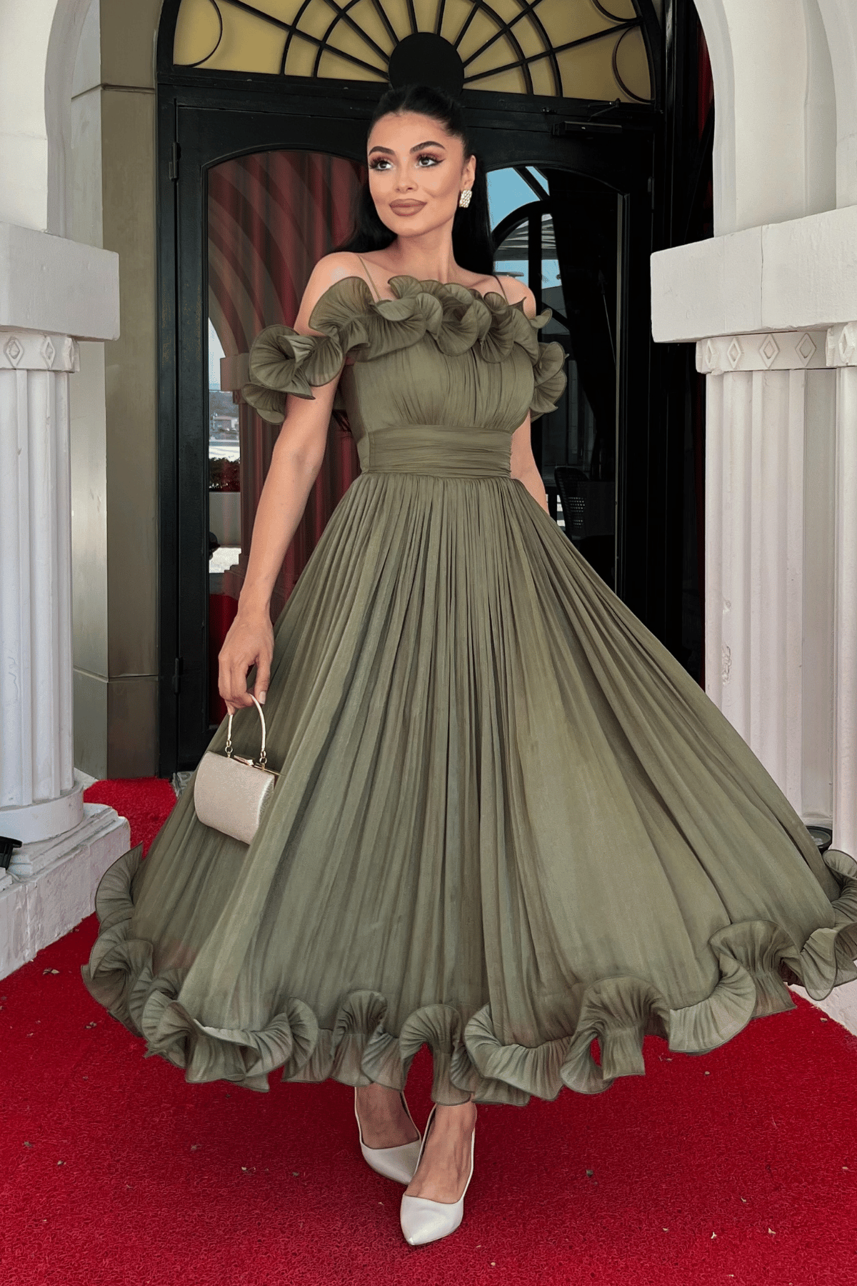 Şifon Kumaş Volan Detaylı Midi Elbise - HAKİ YEŞİLİ