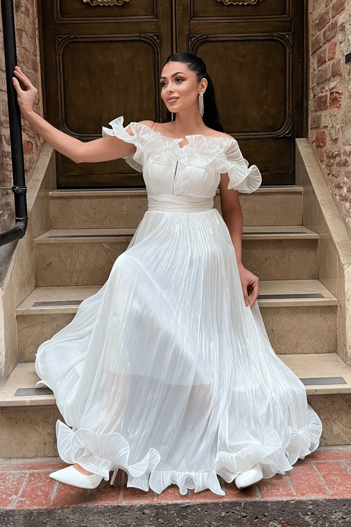 Şifon Kumaş Volan Detaylı Midi Elbise - BEYAZ