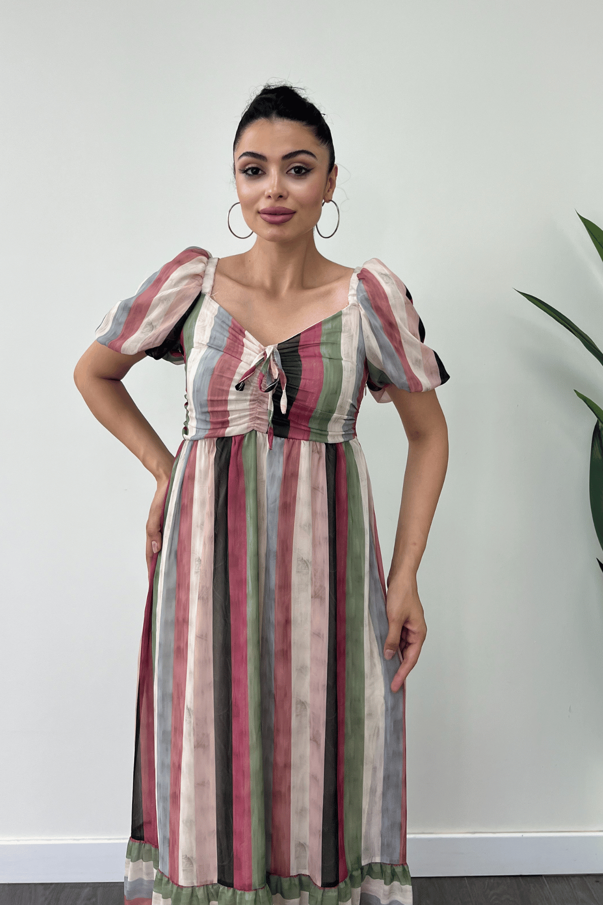 Şifon Renkli Çizgili Kumaş Balon Kol Elbise - KREM