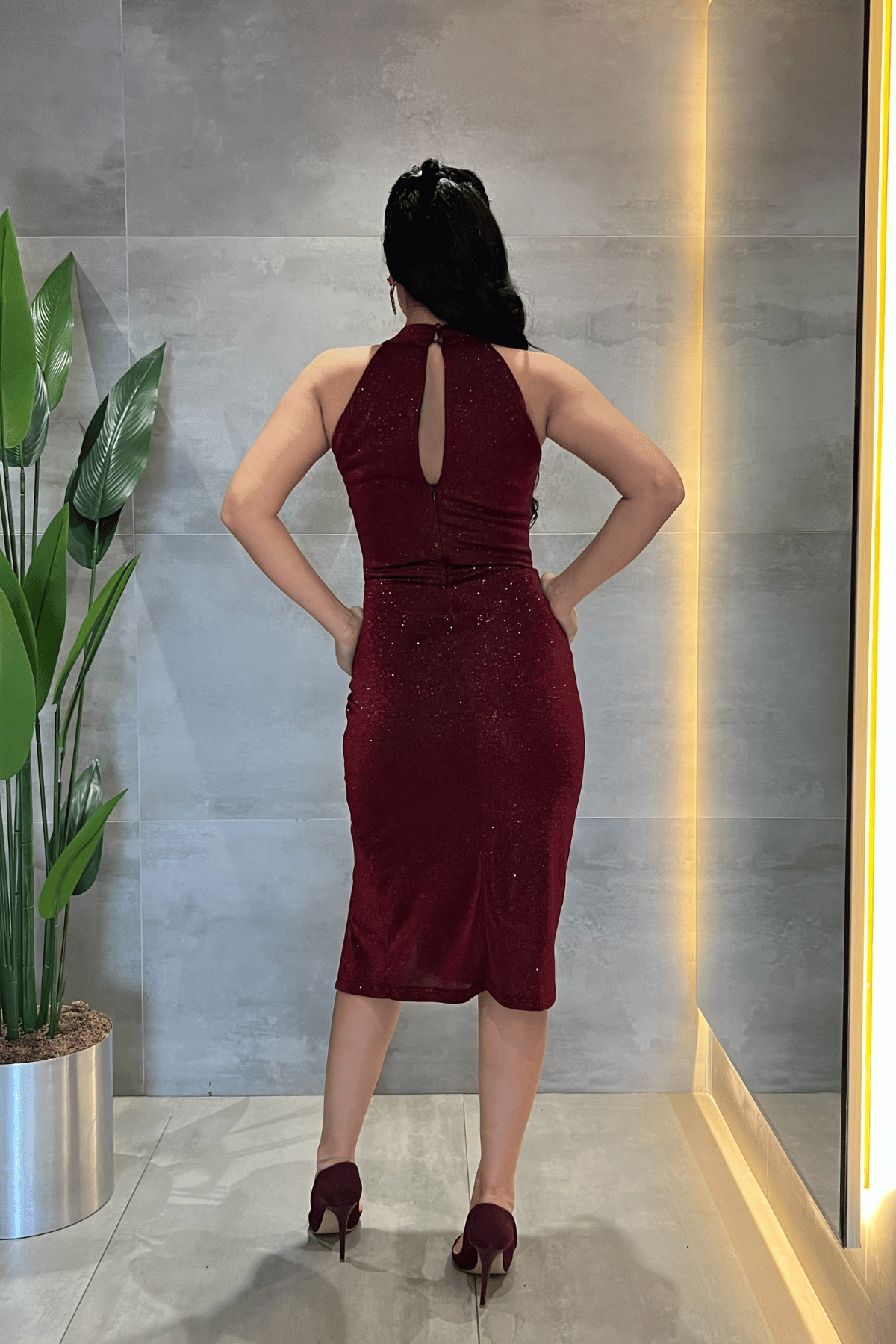 Simli Kumaş Büzgü Detaylı Kalem  Elbise - BORDO