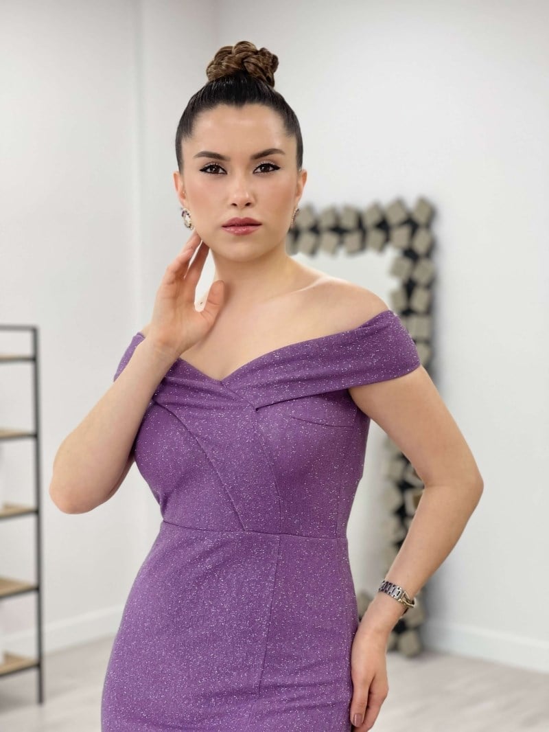 Simli Kumaş Kayık Yaka Elbise - MOR