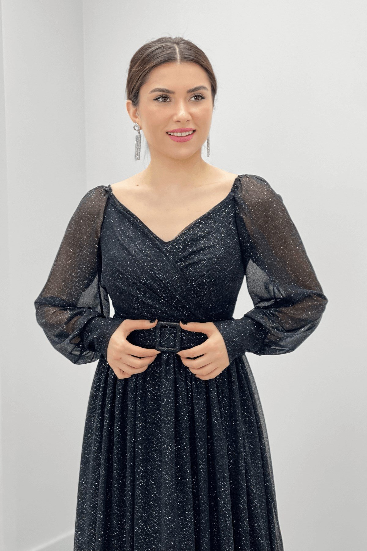 Simli Kumaş Kemerli Abiye Elbise - SİYAH