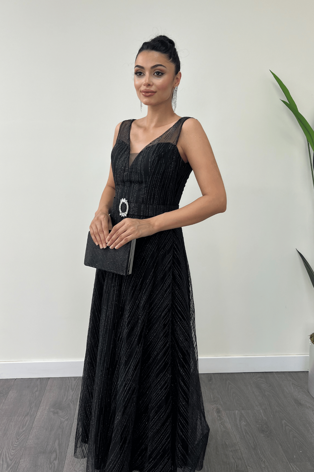 Simli Kumş Askılı Midi Elbise - SİYAH