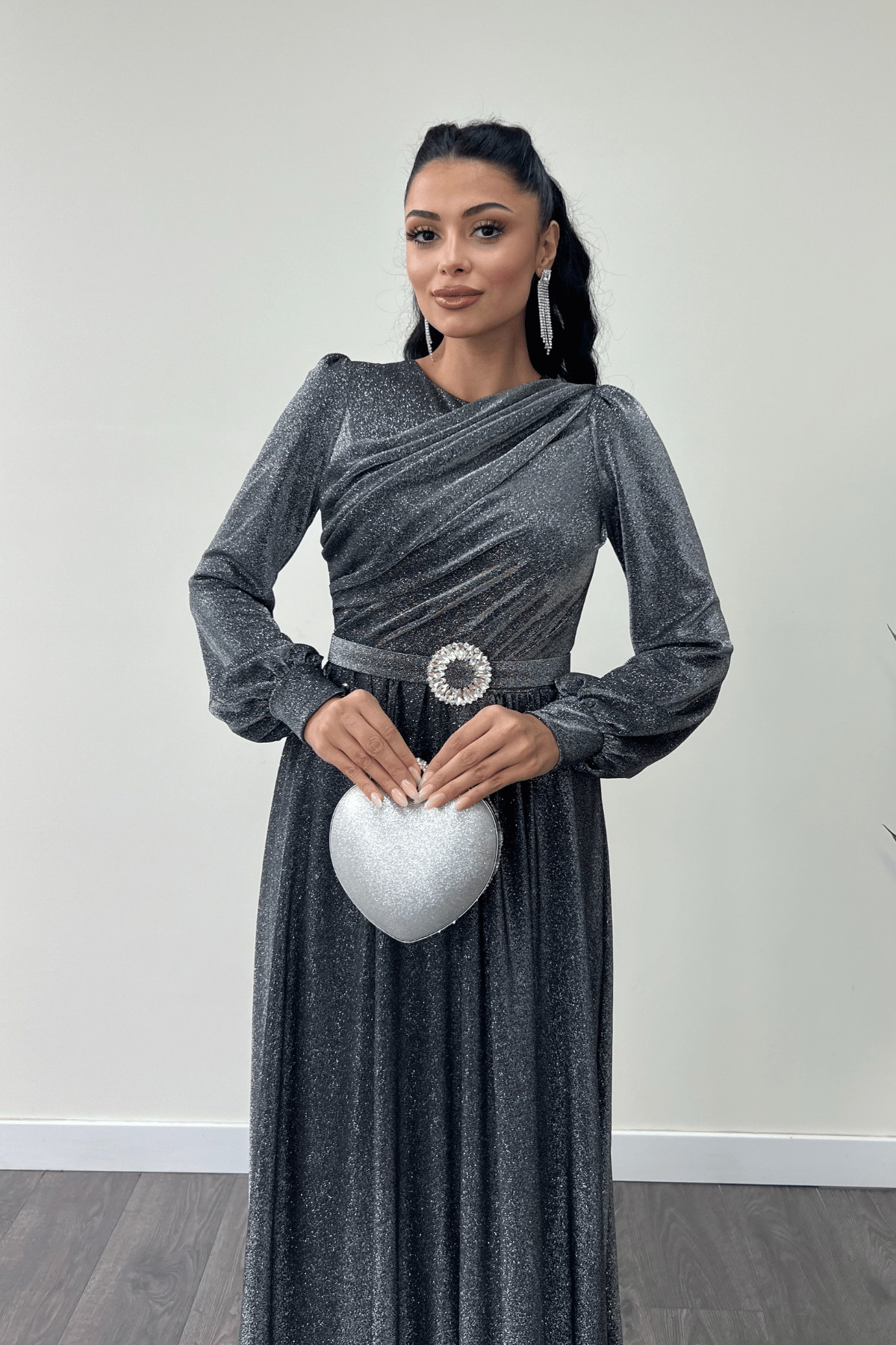 Simli Tül Kumaş Büzgü Detaylı Abiye Elbise - GÜMÜŞ