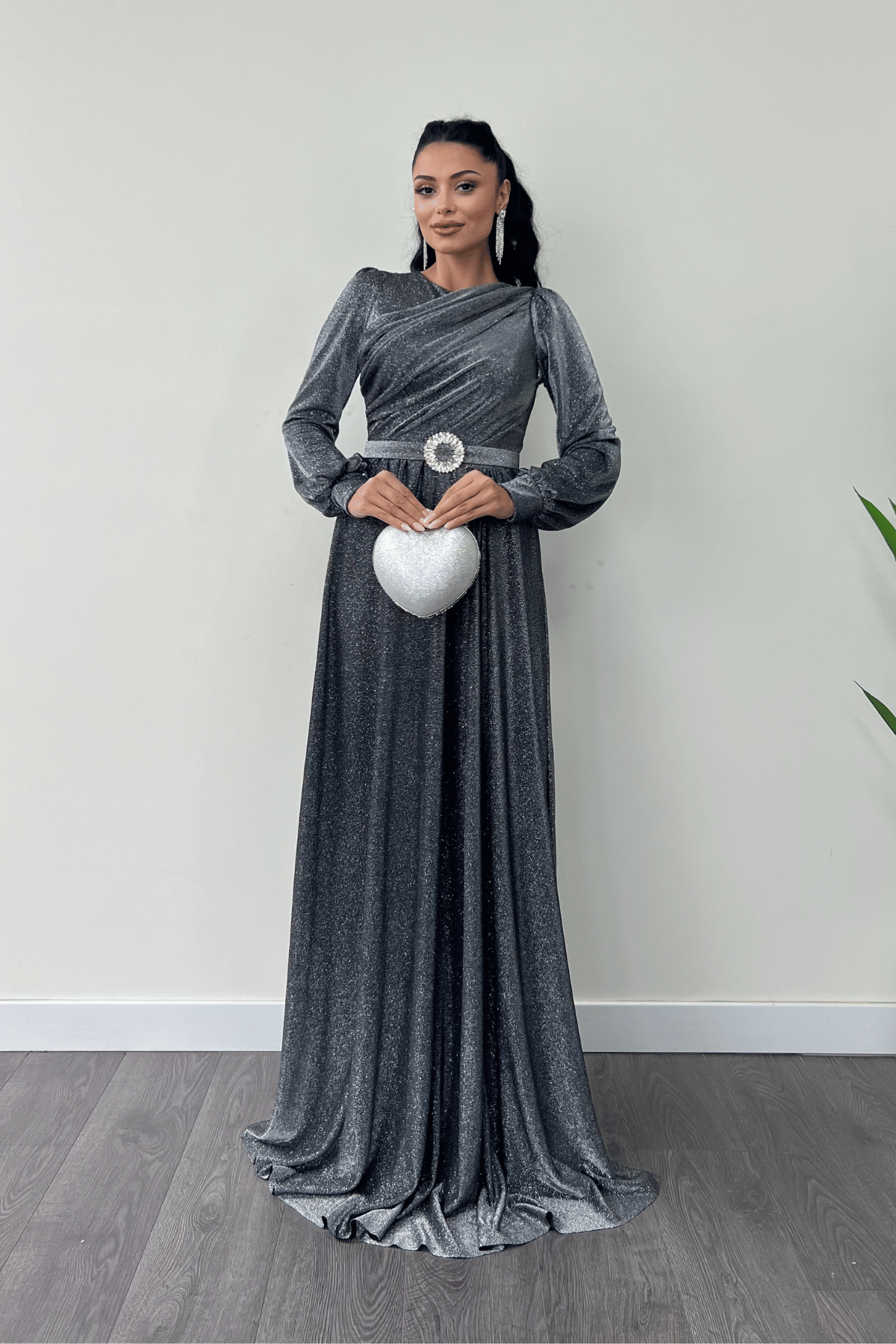 Simli Tül Kumaş Büzgü Detaylı Abiye Elbise - GÜMÜŞ