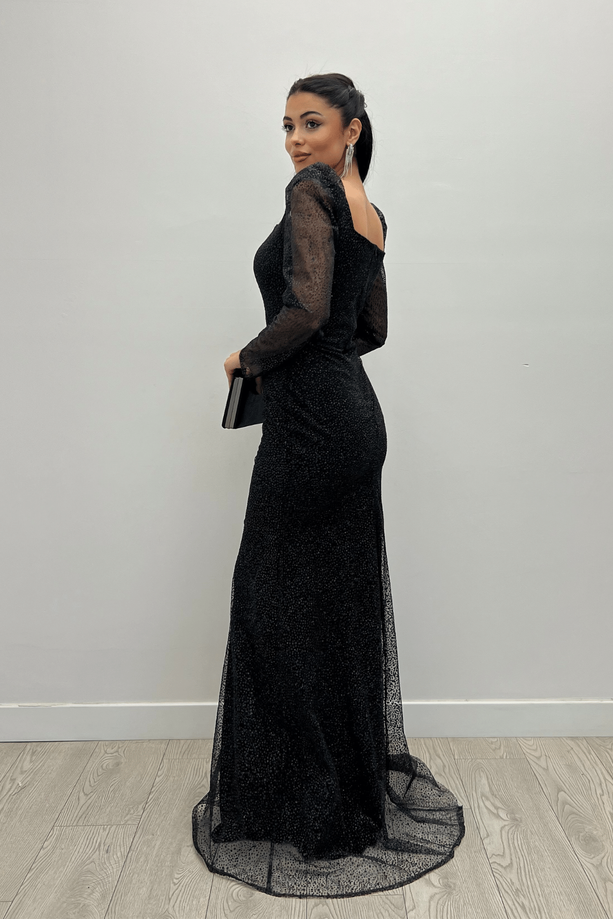 Simli Tül Kumaş Kare Yaka Balık Elbise - SİYAH