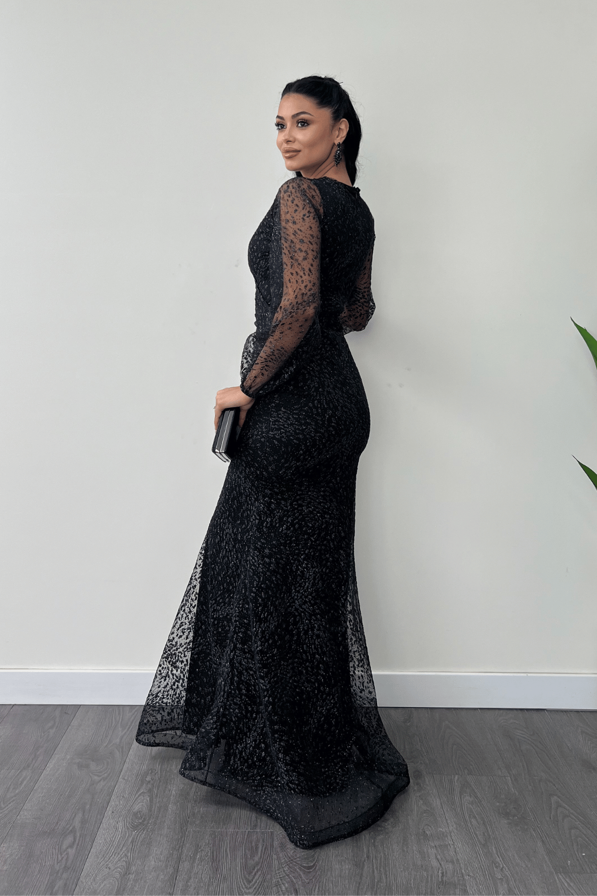 Simli Tül Kumaş Kruvaze Yaka Balık Elbise - SİYAH