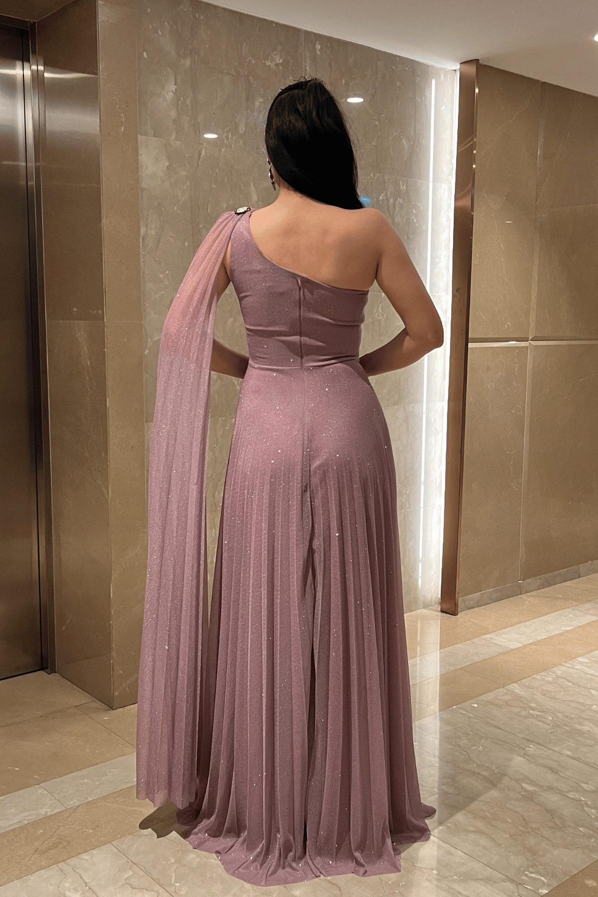 Simli Tül Kumaş Plise Detaylı Abiye Elbise - GÜL KURUSU