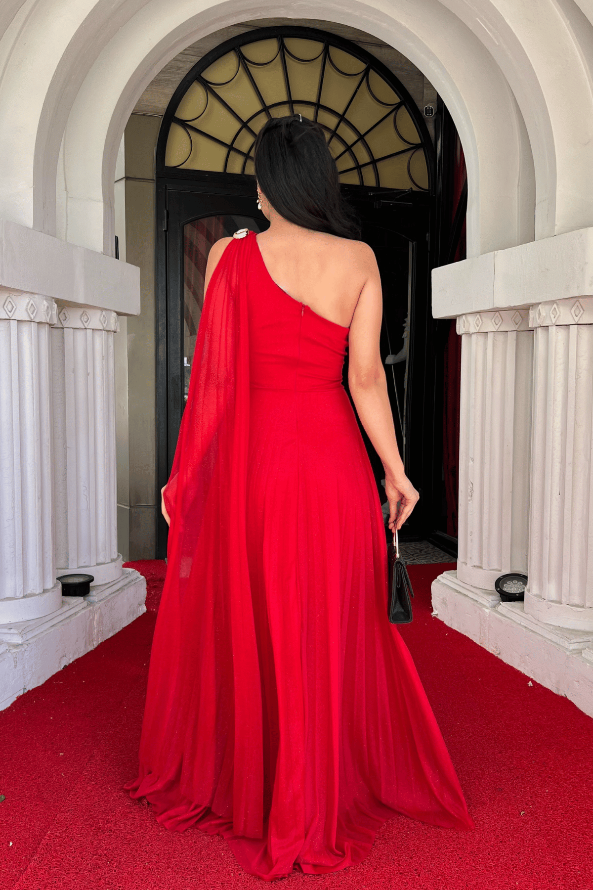 Simli Tül Kumaş Plise Detaylı Abiye Elbise - KIRMIZI