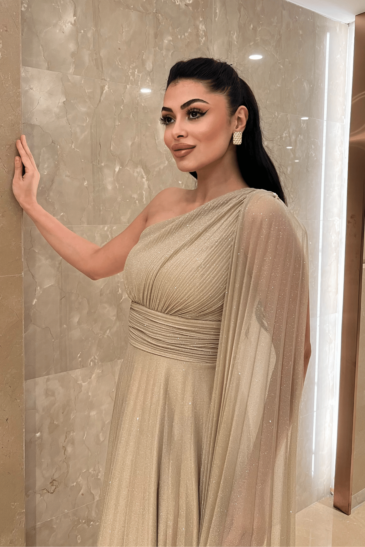 Simli Tül Kumaş Plise Detaylı Abiye Elbise - BEJ