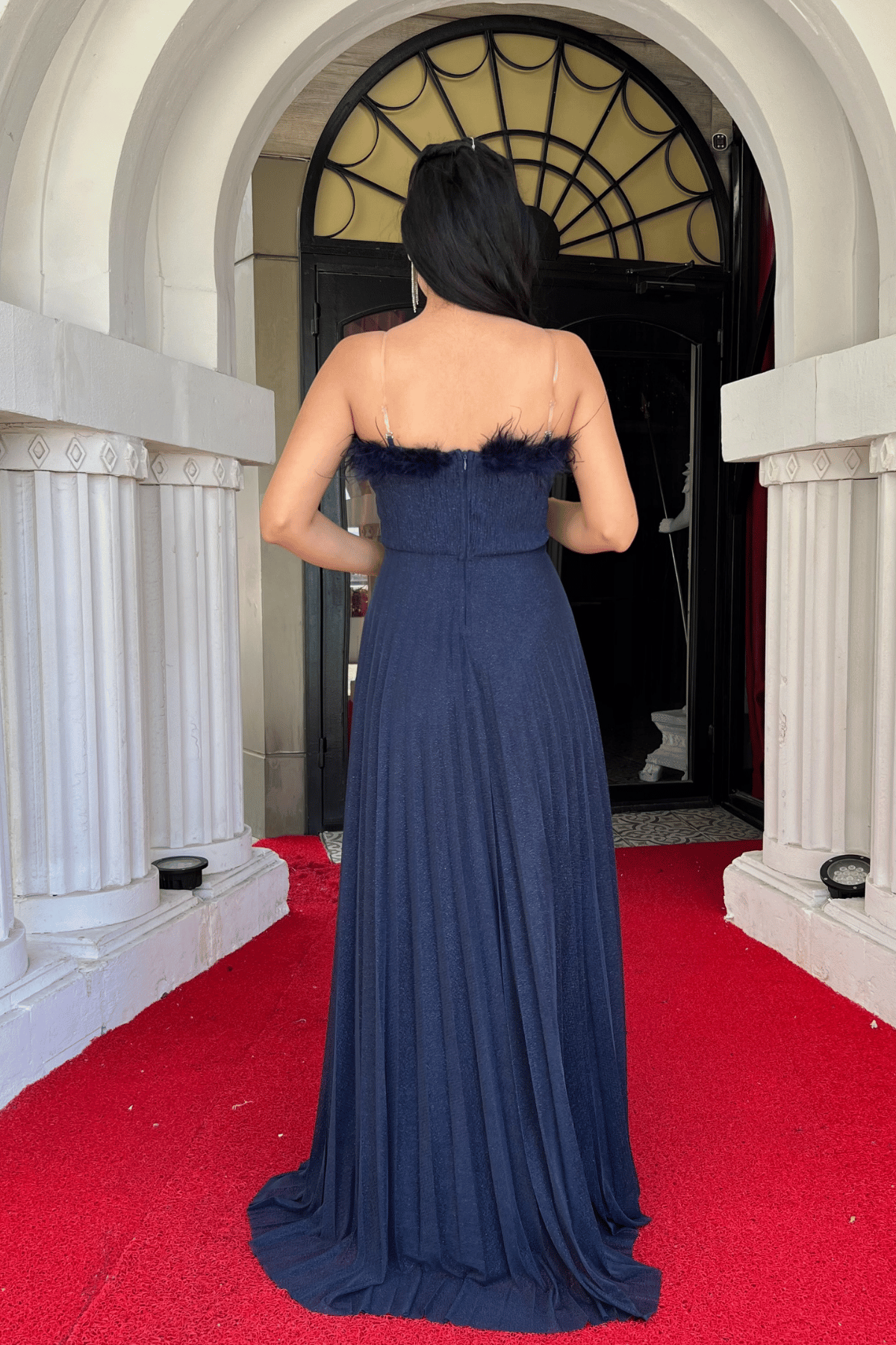 Simli Tül Kumaş Yaka Otriş Plise Detaylı Abiye Elbise - LACİVERT