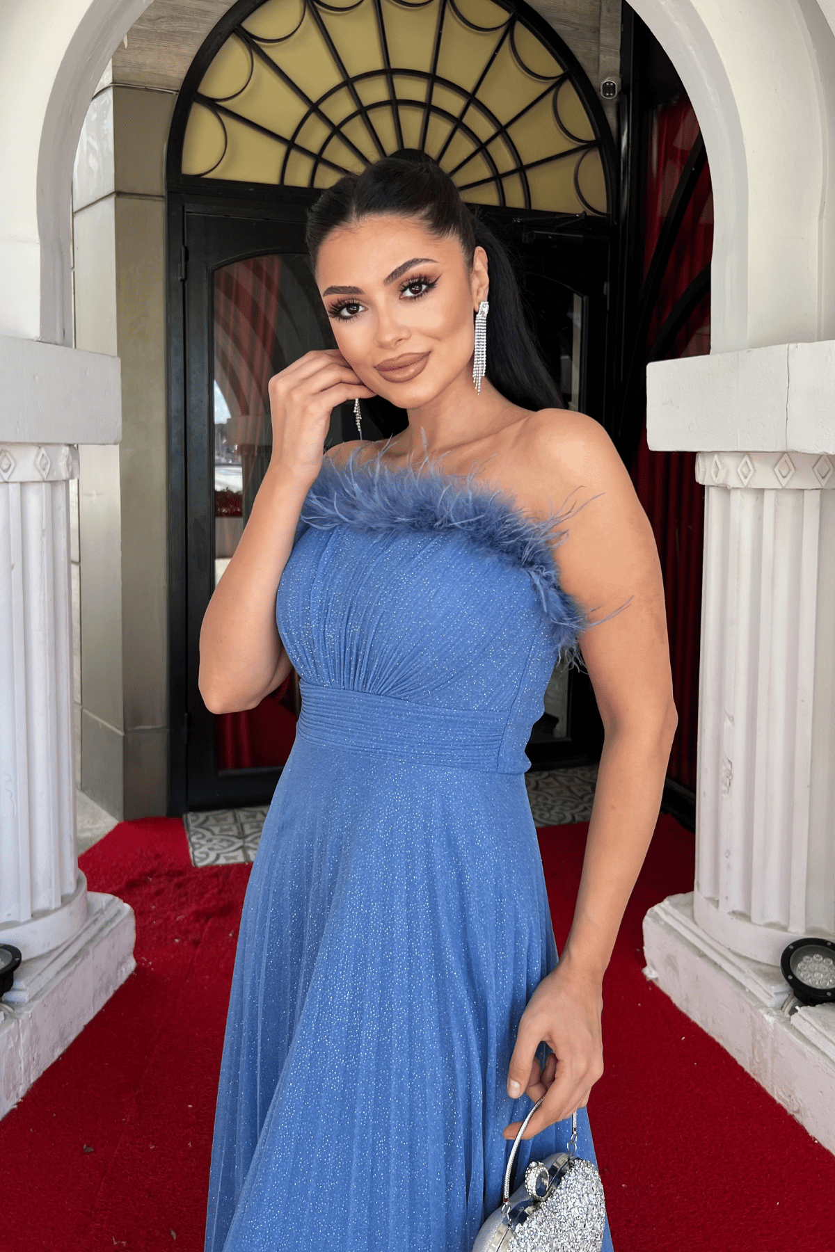 Simli Tül Kumaş Yaka Otriş Plise Detaylı Abiye Elbise - İNDİGO MAVİ