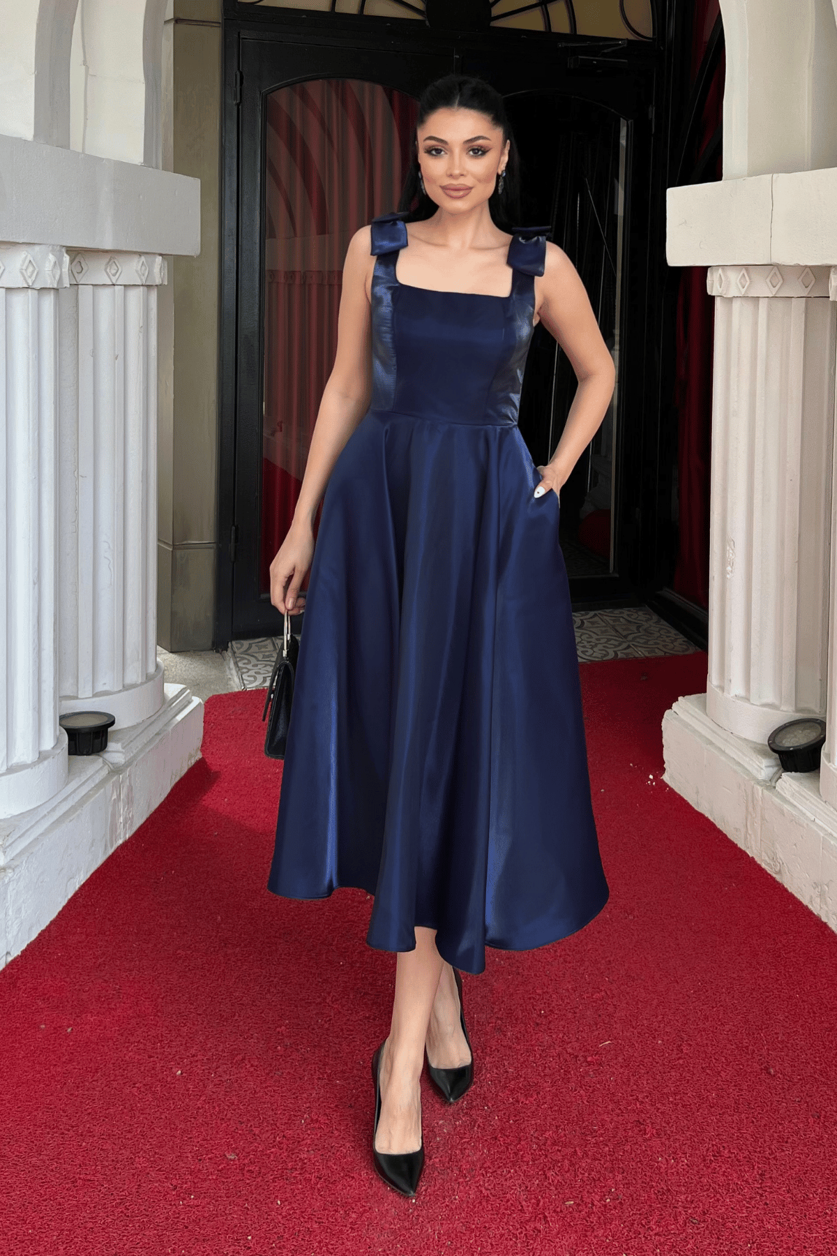 Tafta Saten Kumaş Askılı Cepli Midi Elbise - LACİVERT