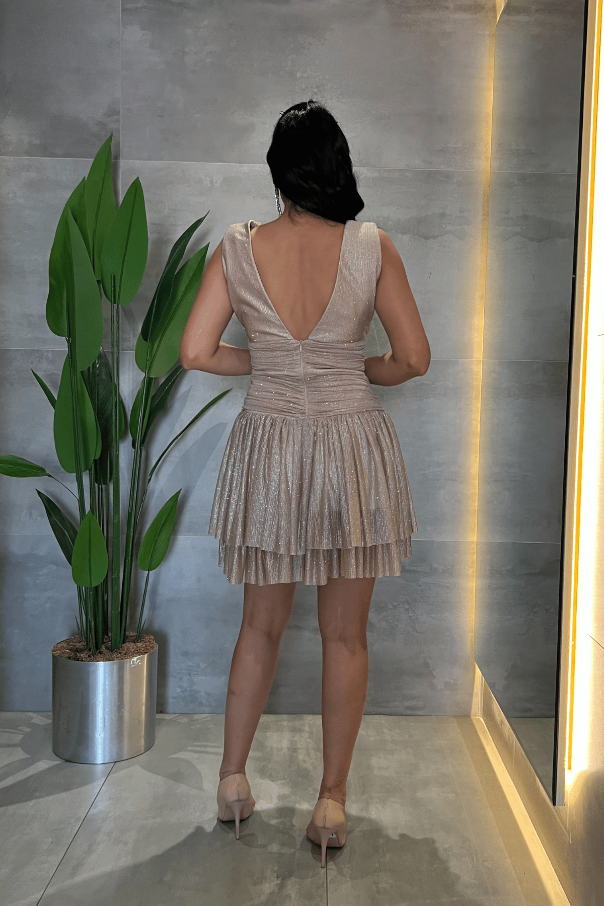 Taşlı Tül Kumaş Drape Detaylı Mini Elbise - BEJ
