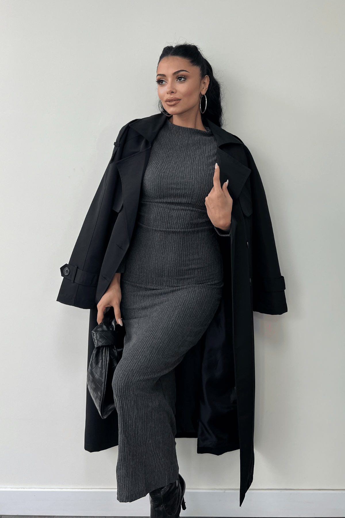 Triko Dokuma Kumaş Büzgü Detaylı Elbise - GRİ