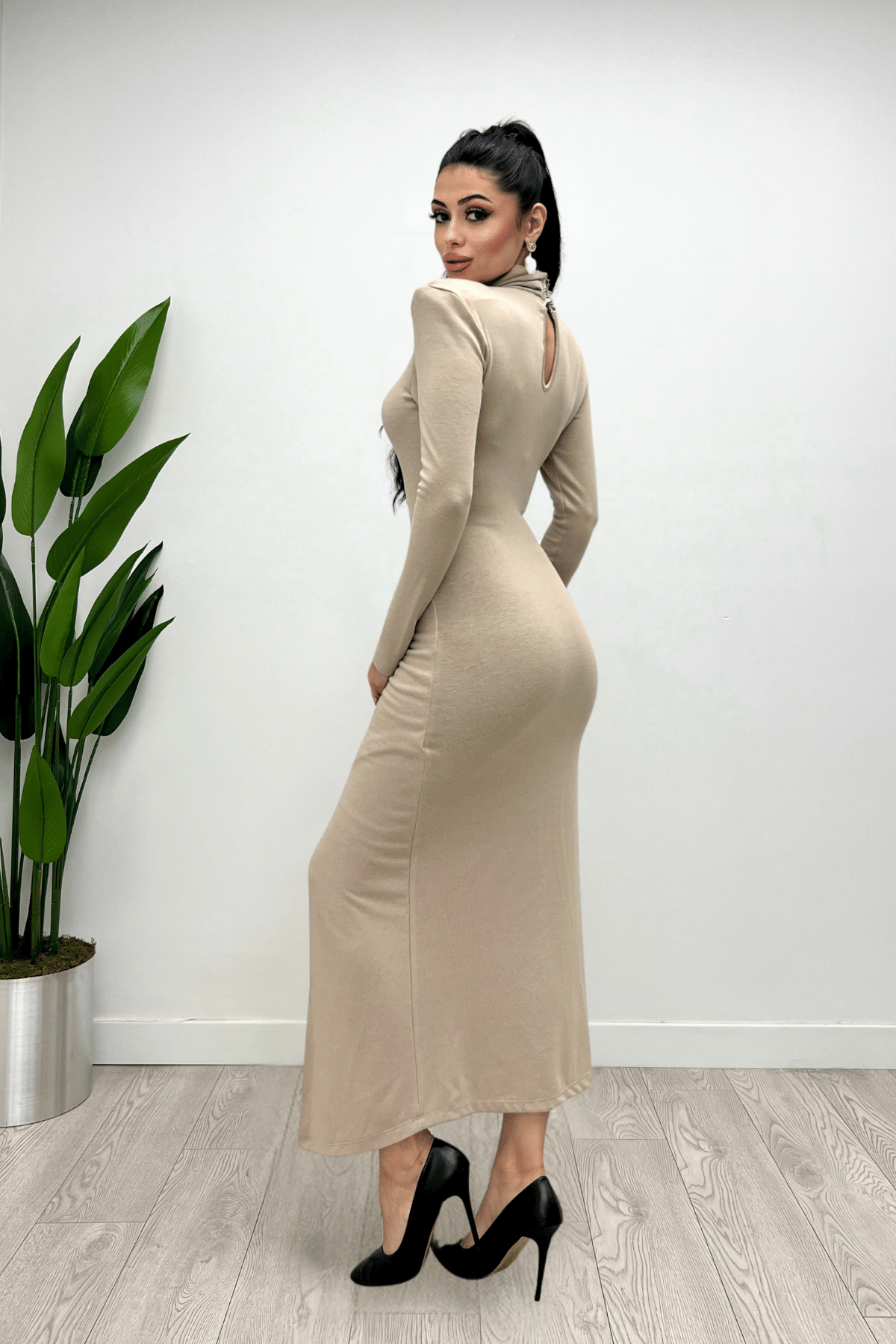 Triko Kumaş Eteği Toka Detaylı Elbise - KREM