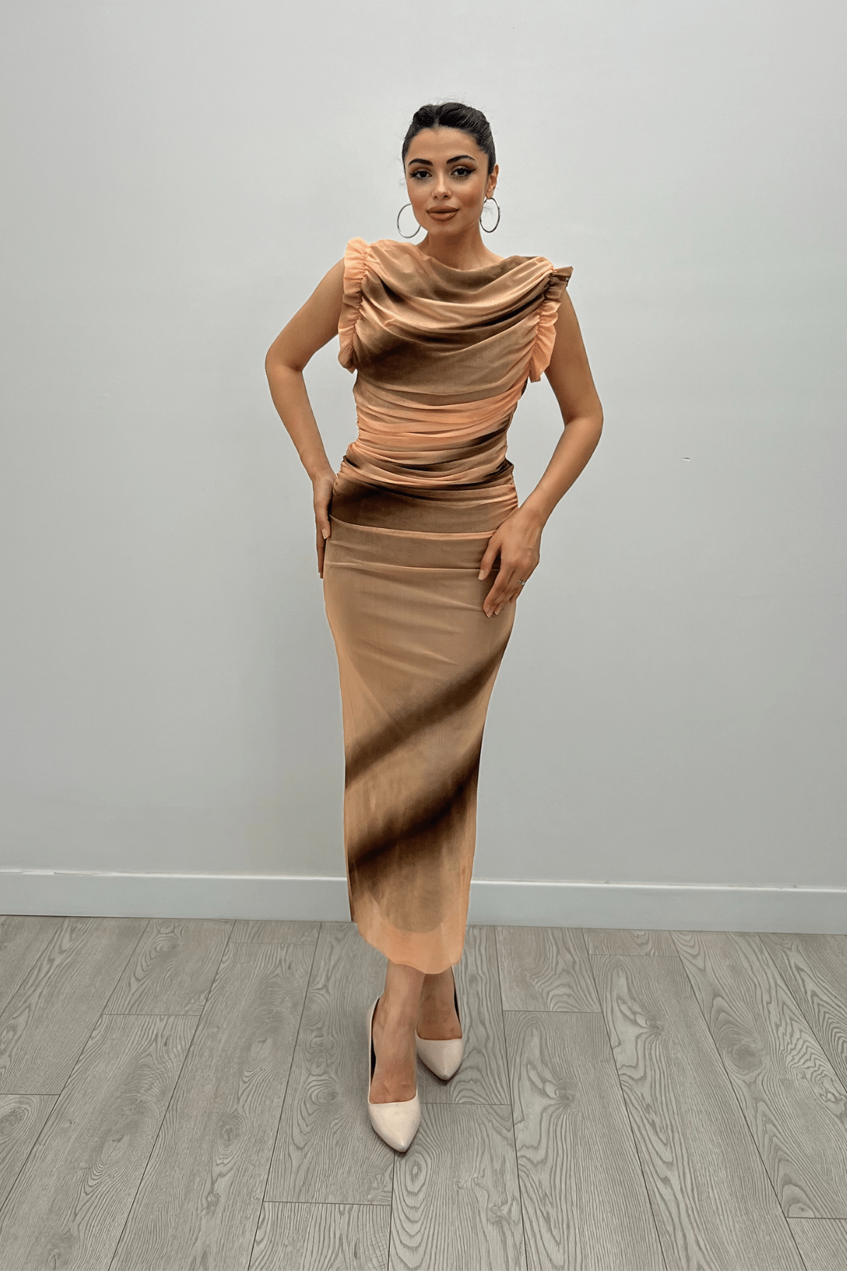 Tül Desenli Kumaş Büzgü Detaylı Kalem Elbise - TURUNCU